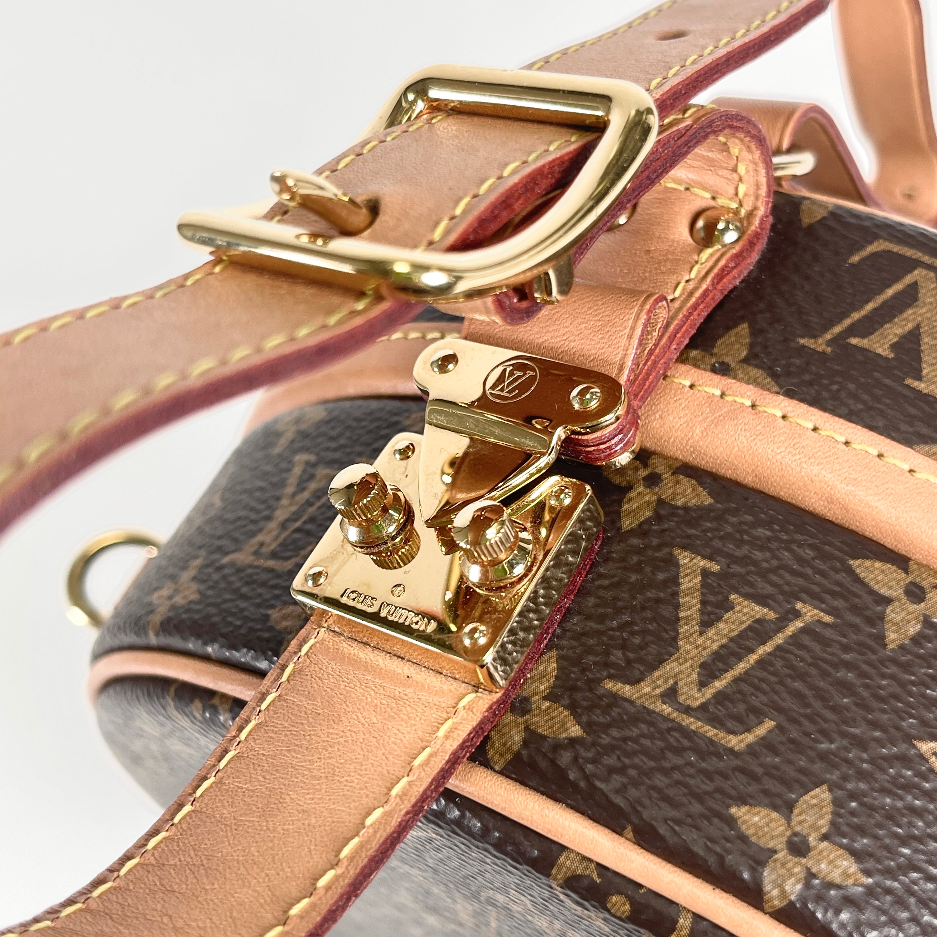 2604 secondhand LV Petite Boite