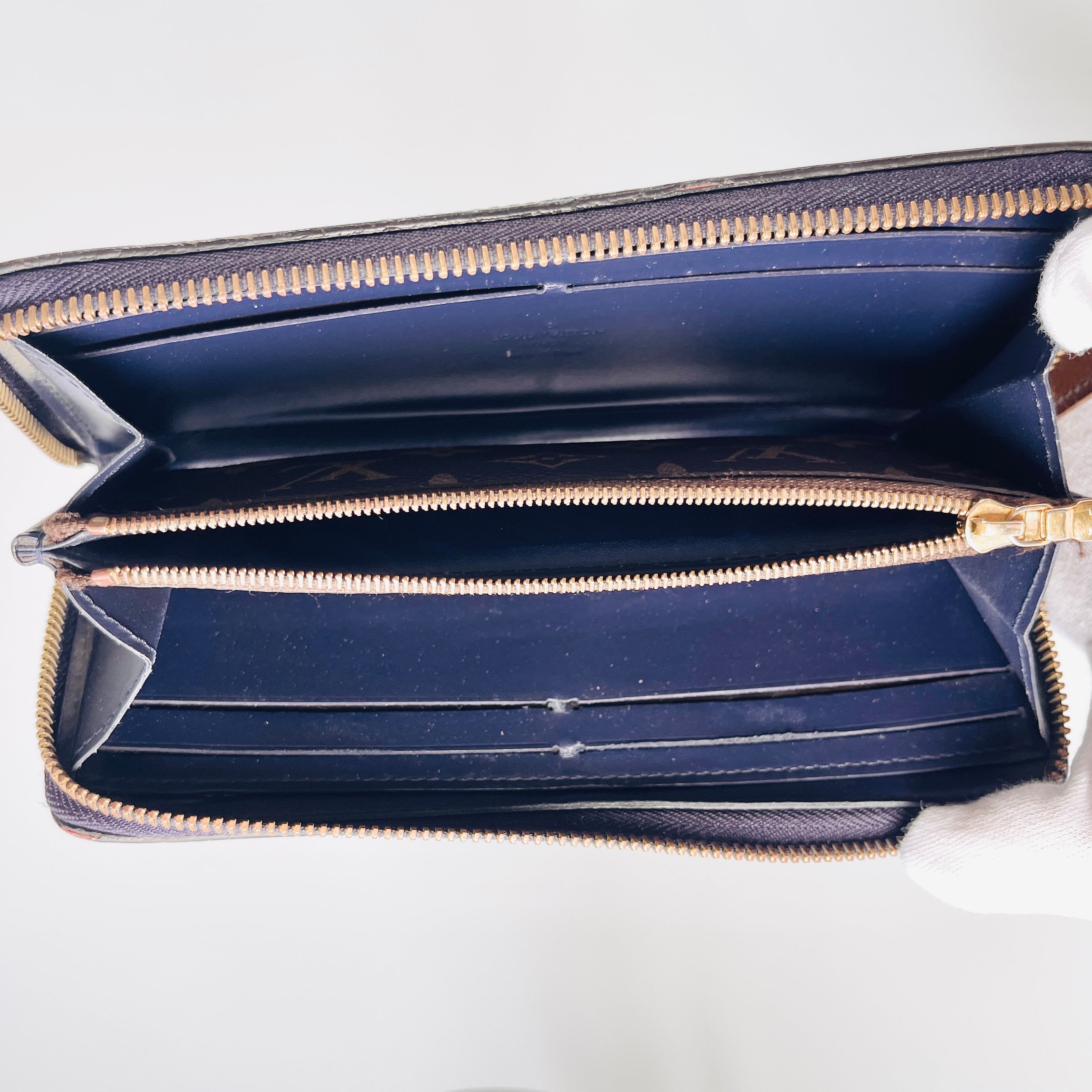 2605 secondhand LV Wallet M64111 Portefeuille UB3107