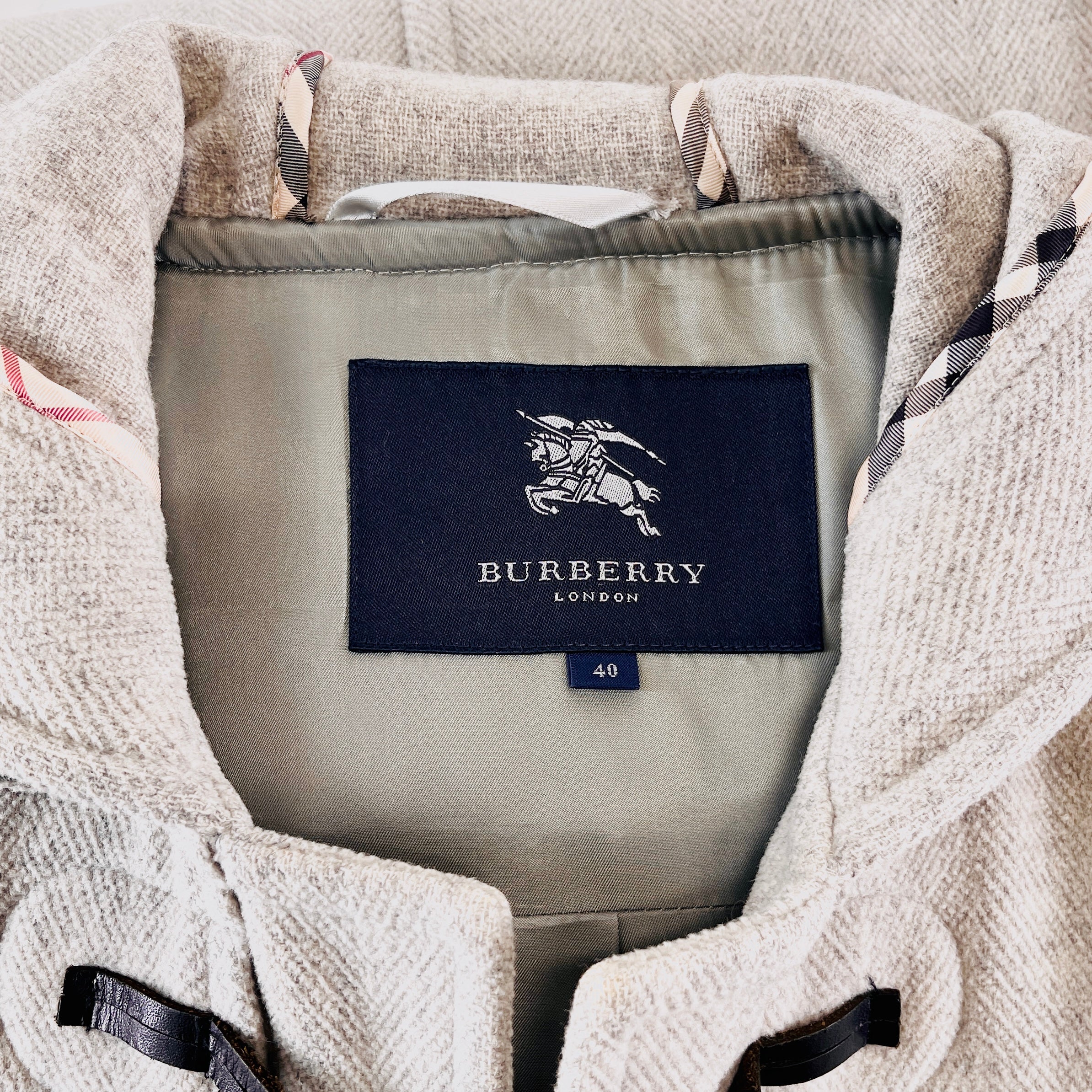 2606 secondhand BURBERRY coat