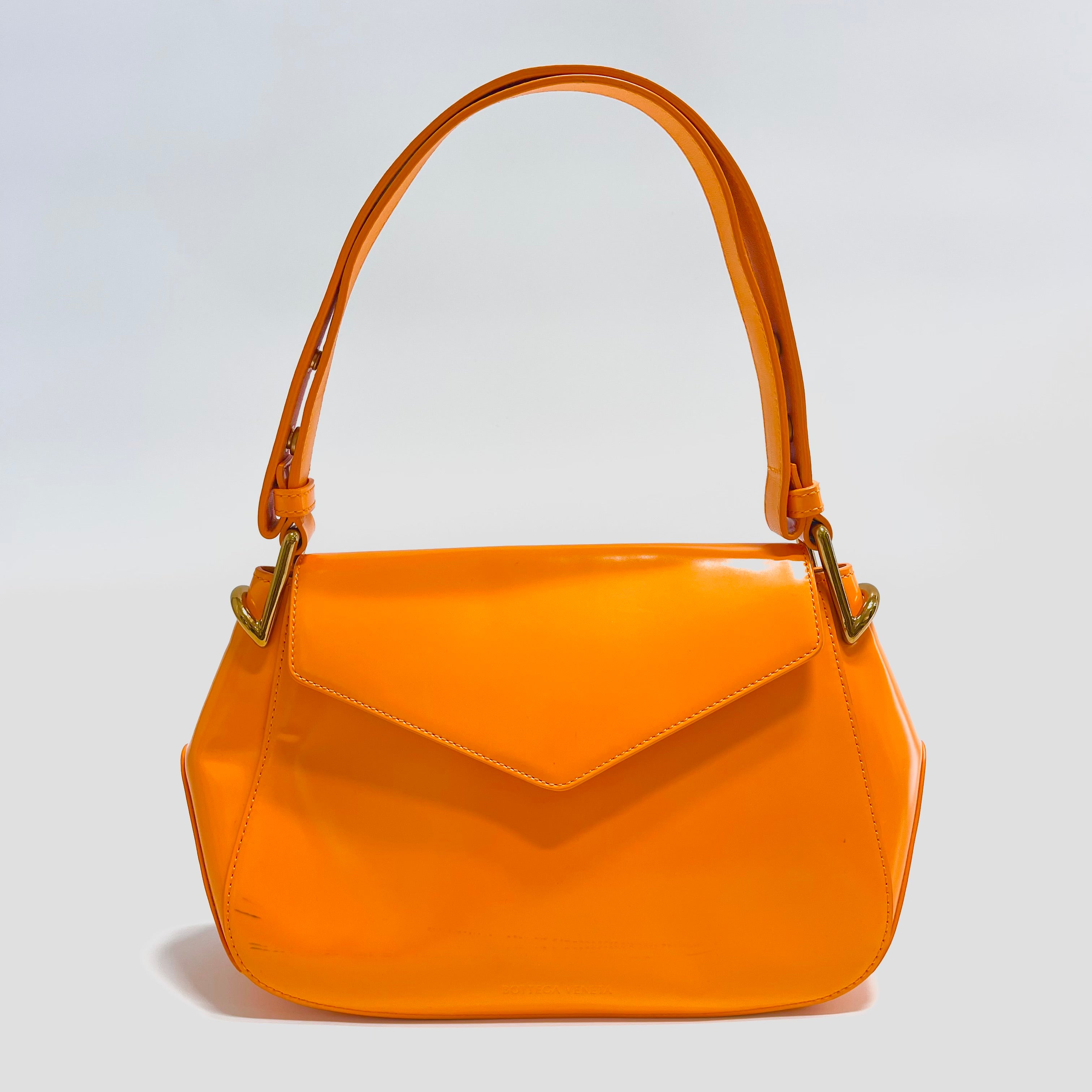 2605 secondhand BOTTEGAVENETA patent shoulder orange