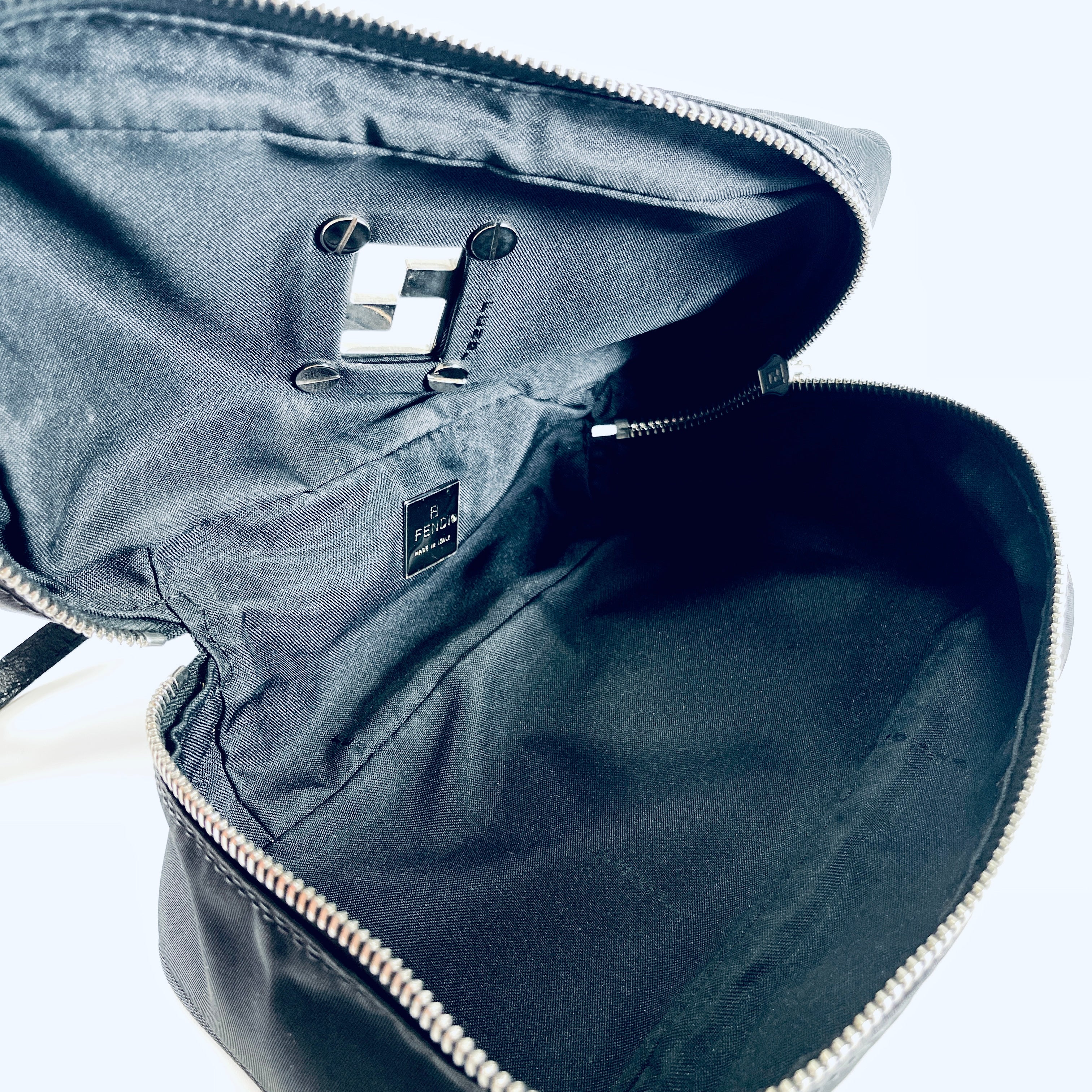 2605 secondhand FENDI nylon Vanity bag