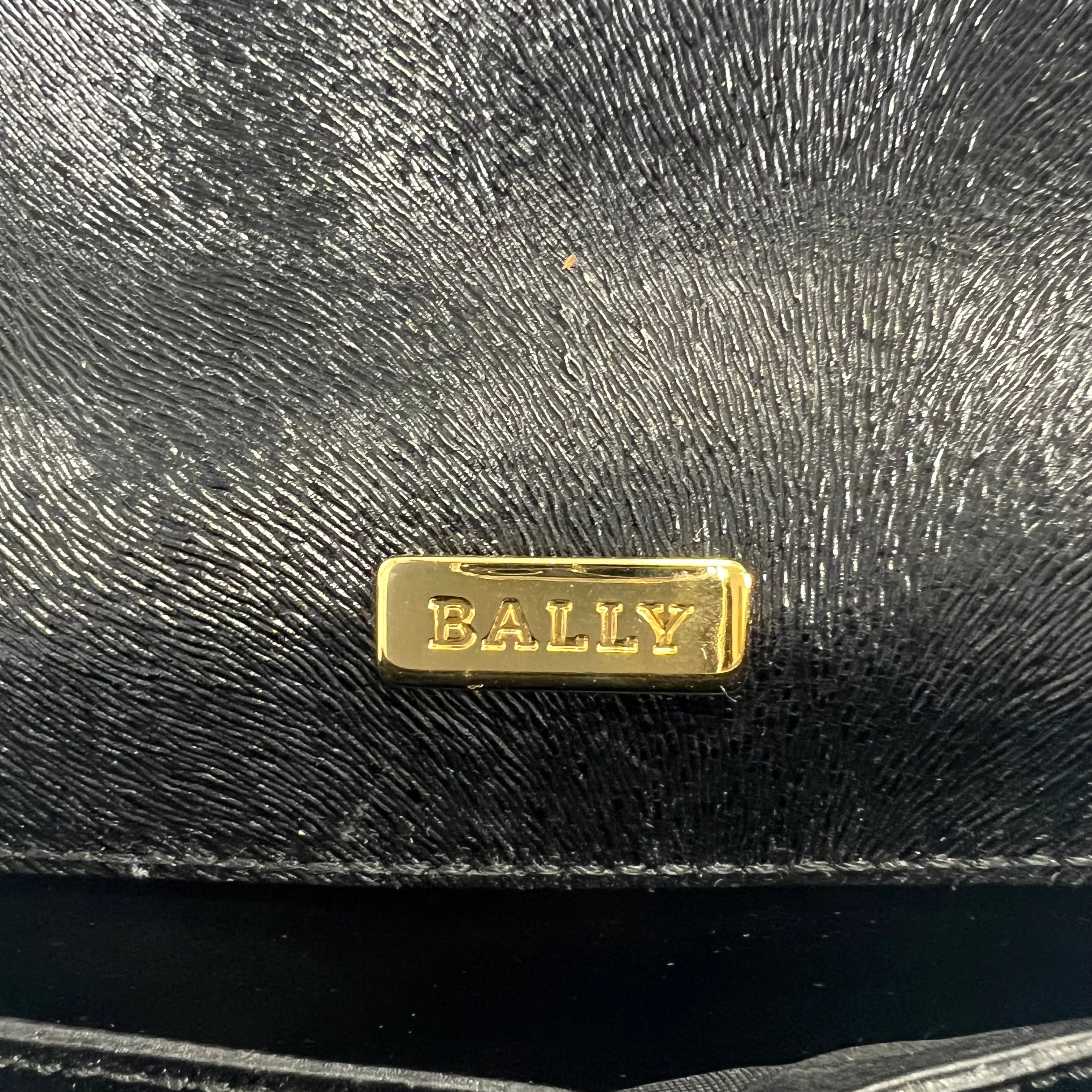 2606 secondhand BALLY hand bag
