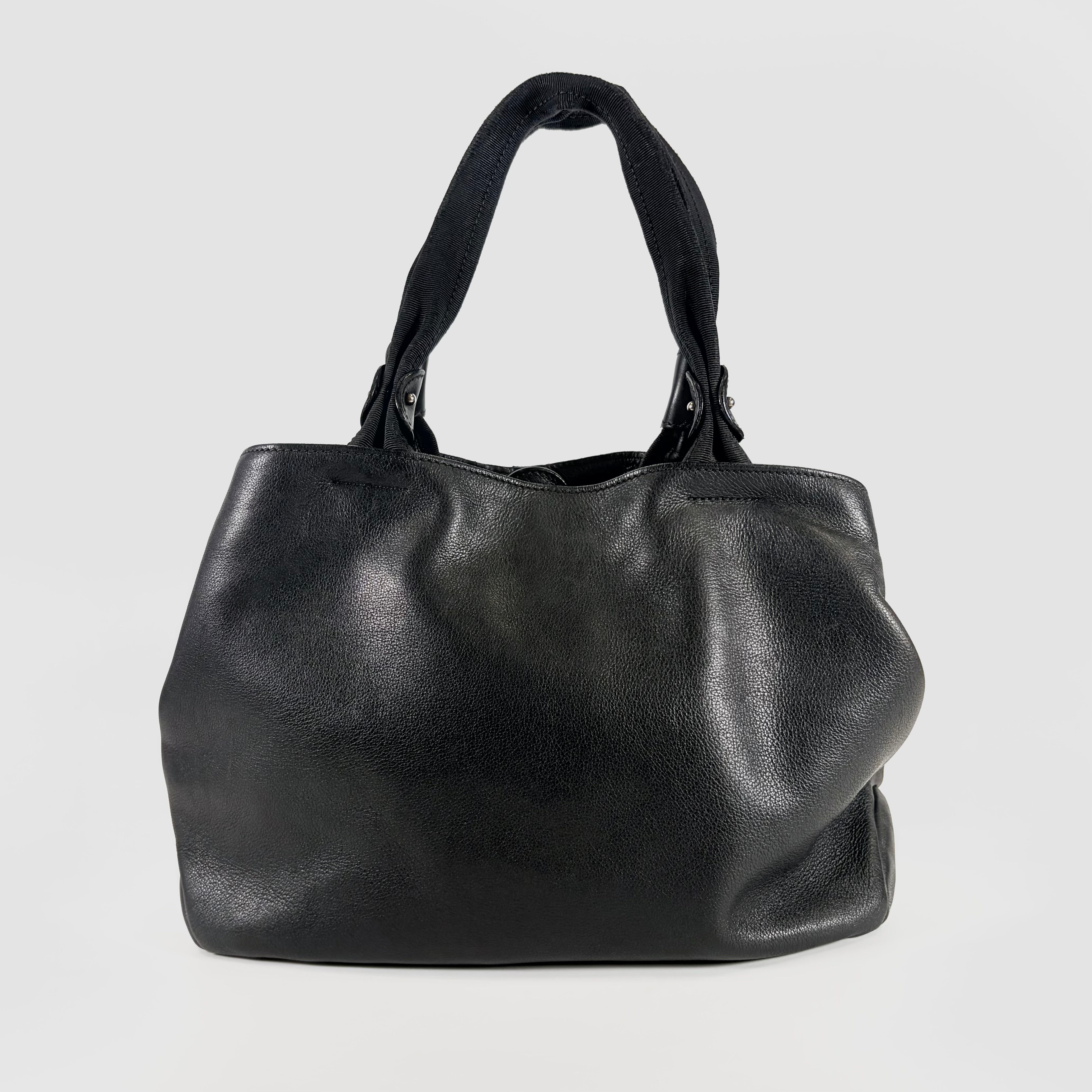 2606 secondhand Ferragamo Vara Ribbon hand bag