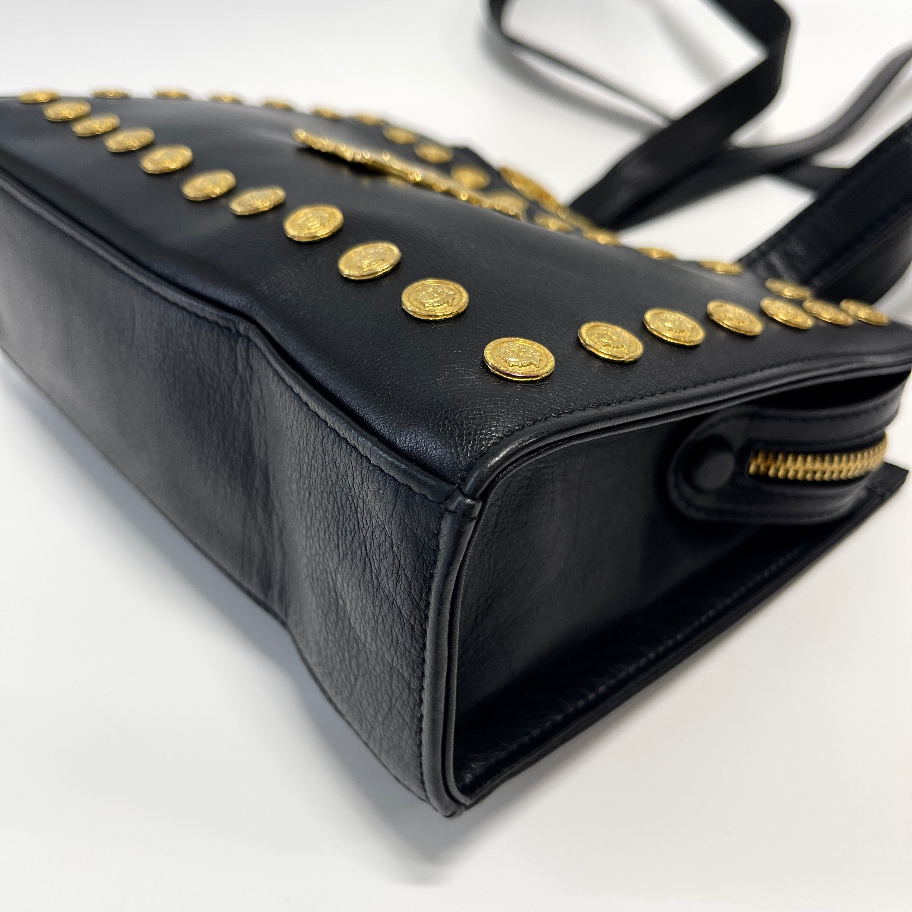 2605 secondhand VERSACE leather Medusa Shoulder bag black