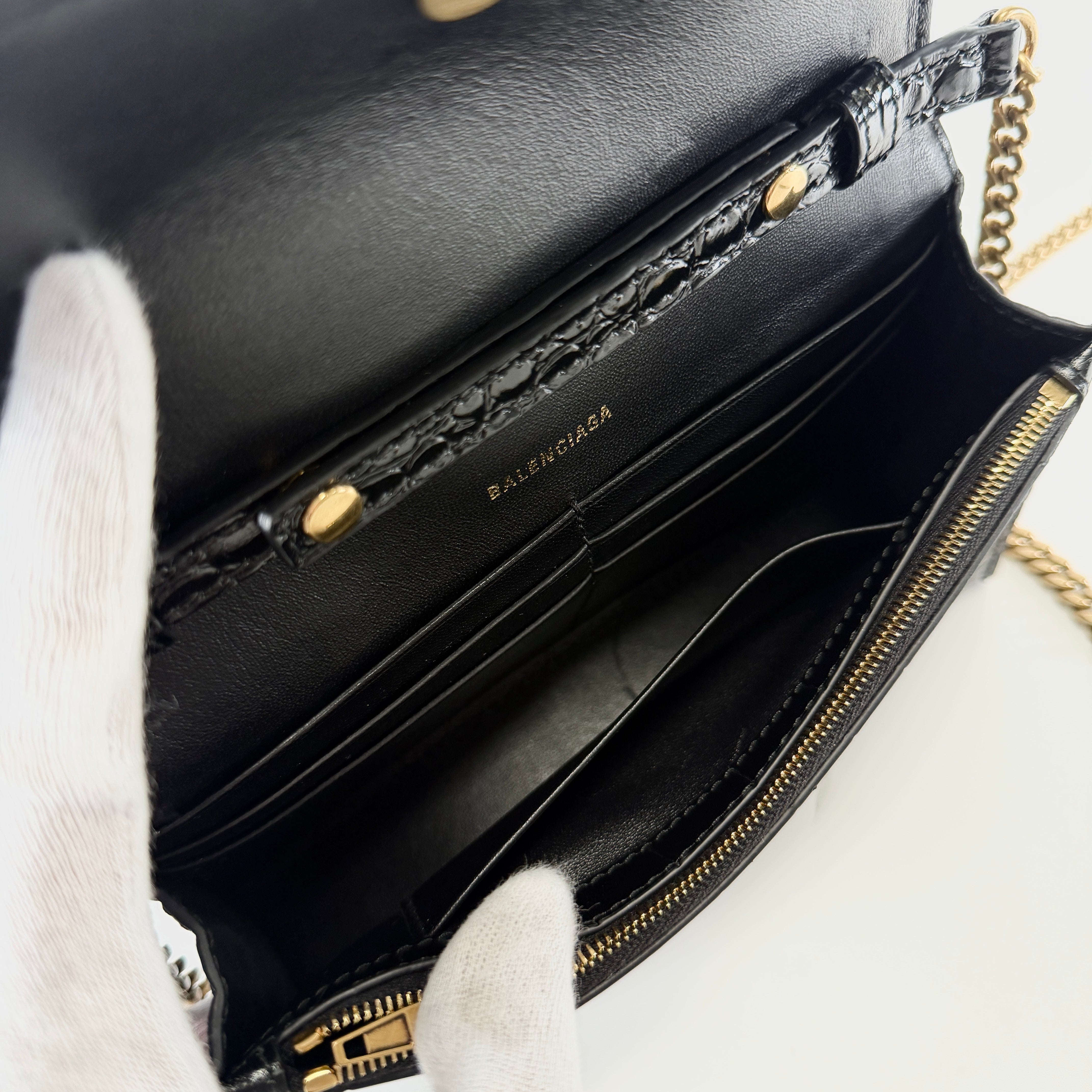 2607 secondhand BALENCIAGA Hourglass Crocodile Embossed Chain Wallet black 656050