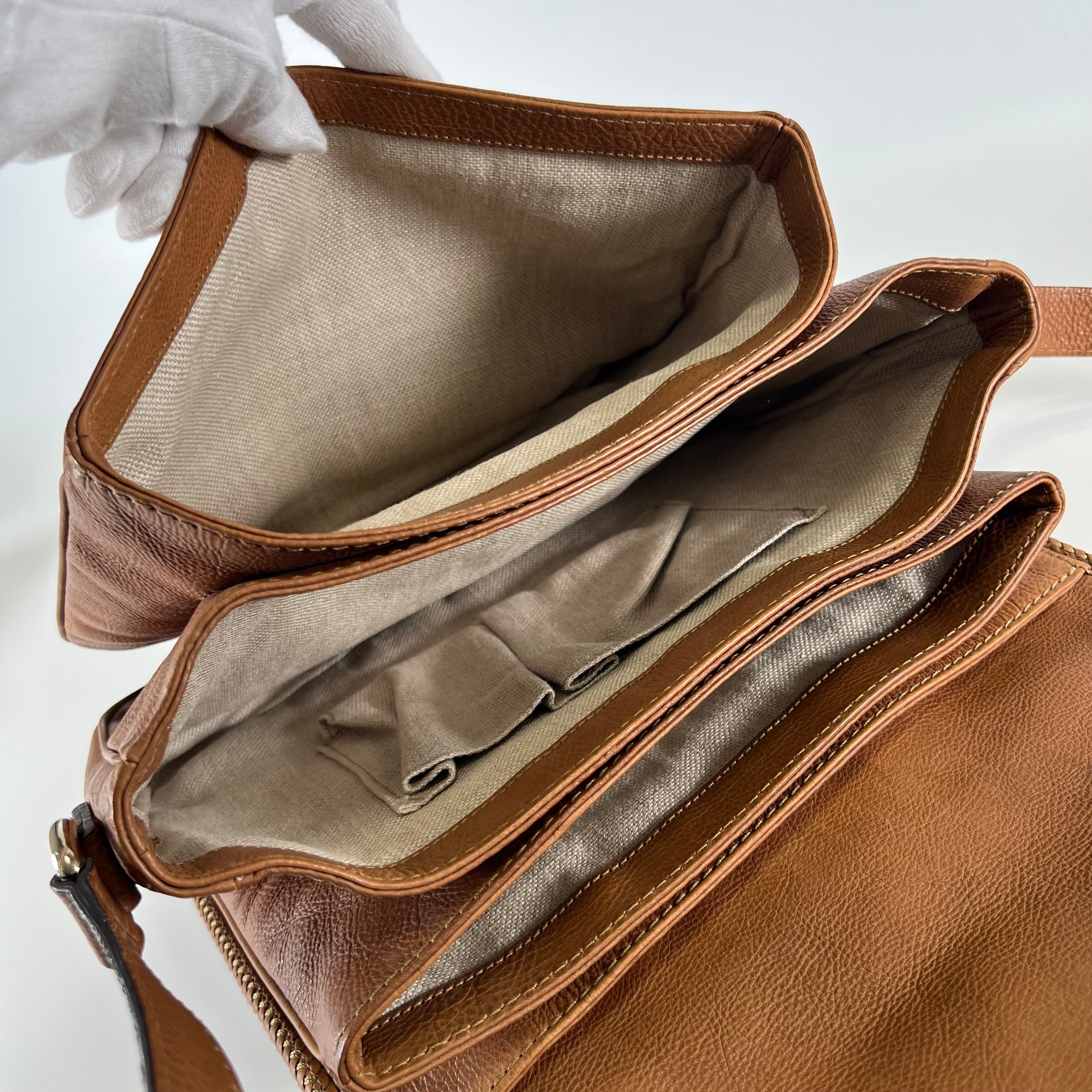2605 secondhand GUCCI Shoulder bag 257024 FWHDG GG canvas BEIGE+BROWN