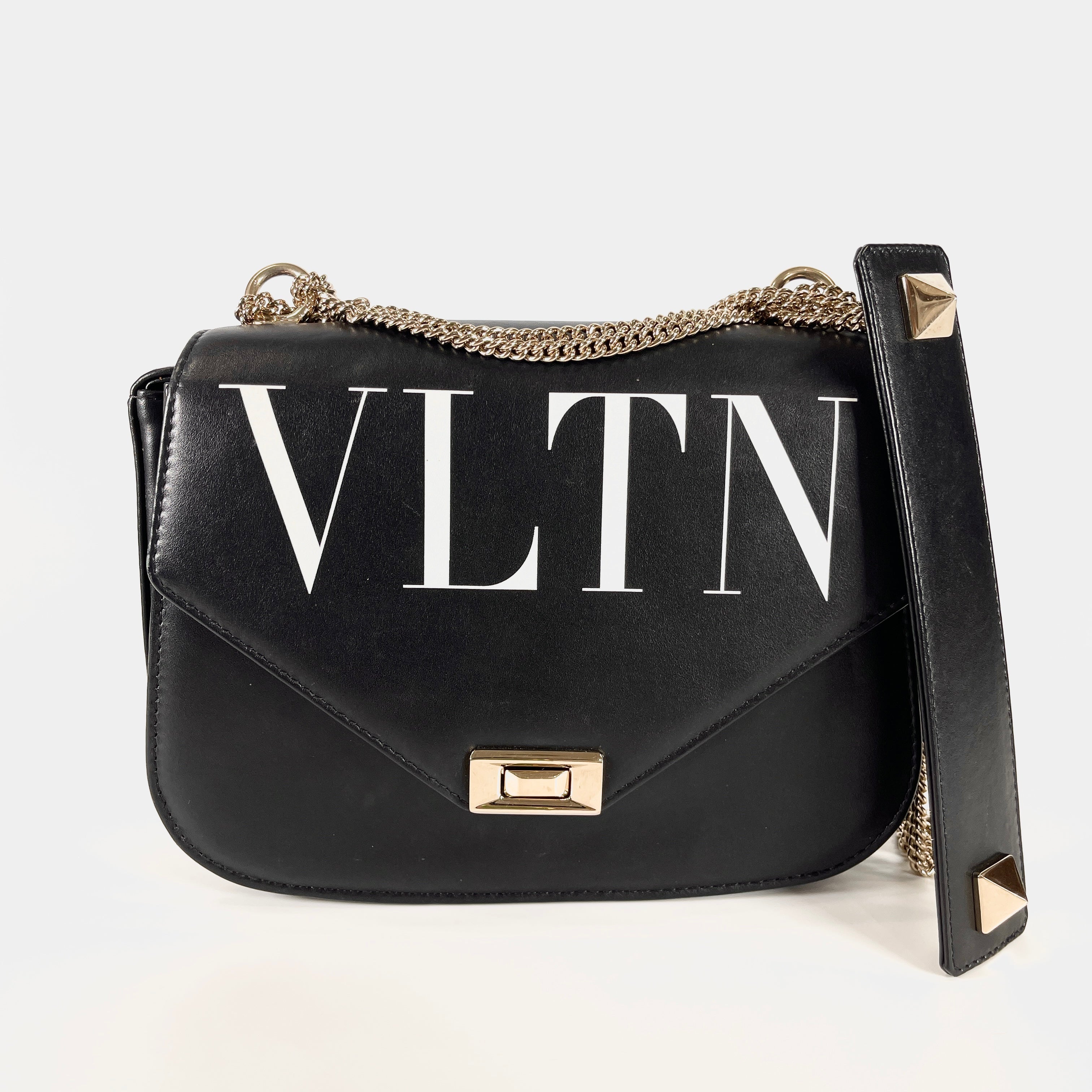 2605 secondhand VALENTINO leather chain Crossbody Bag