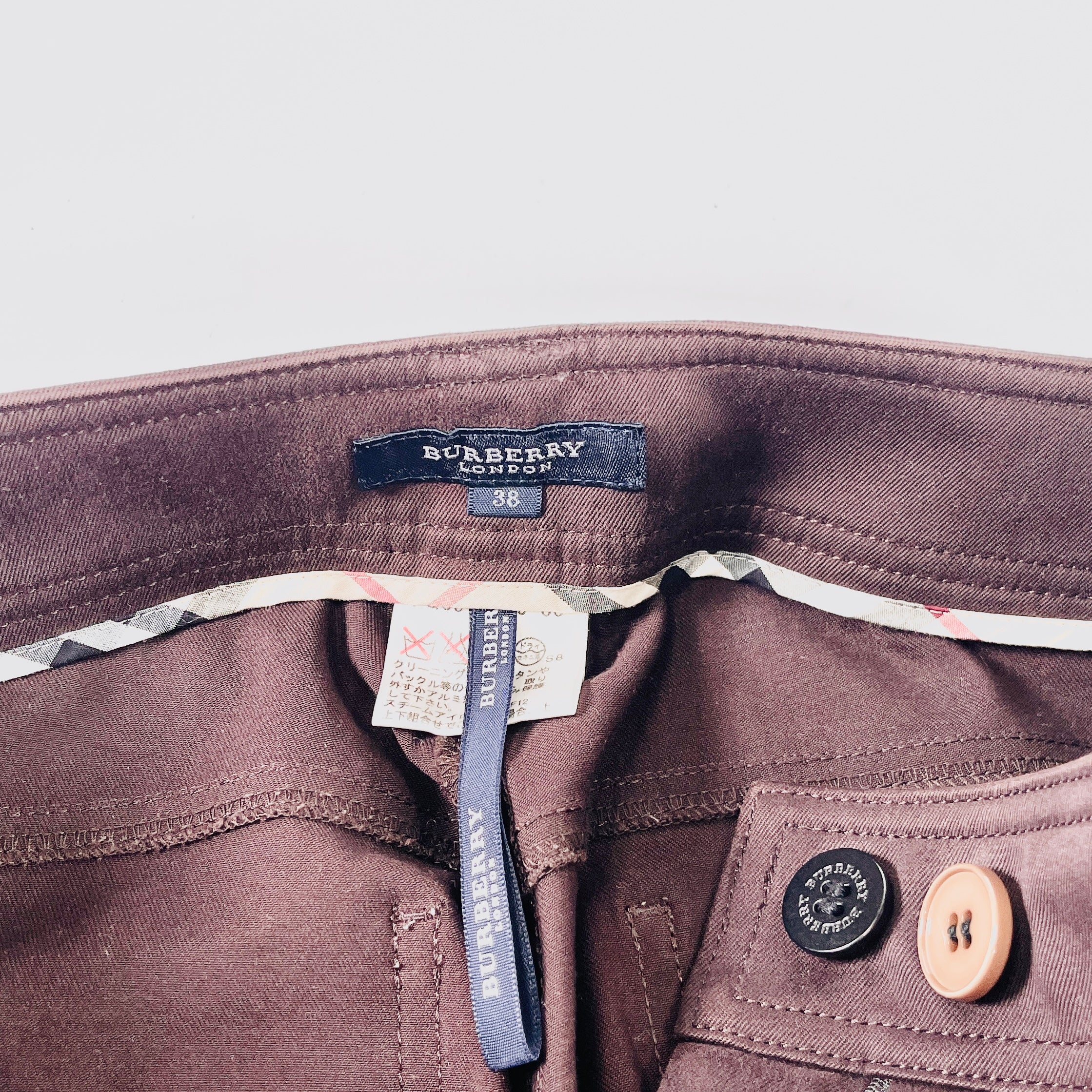 2606 secondhand BURBERRY set up