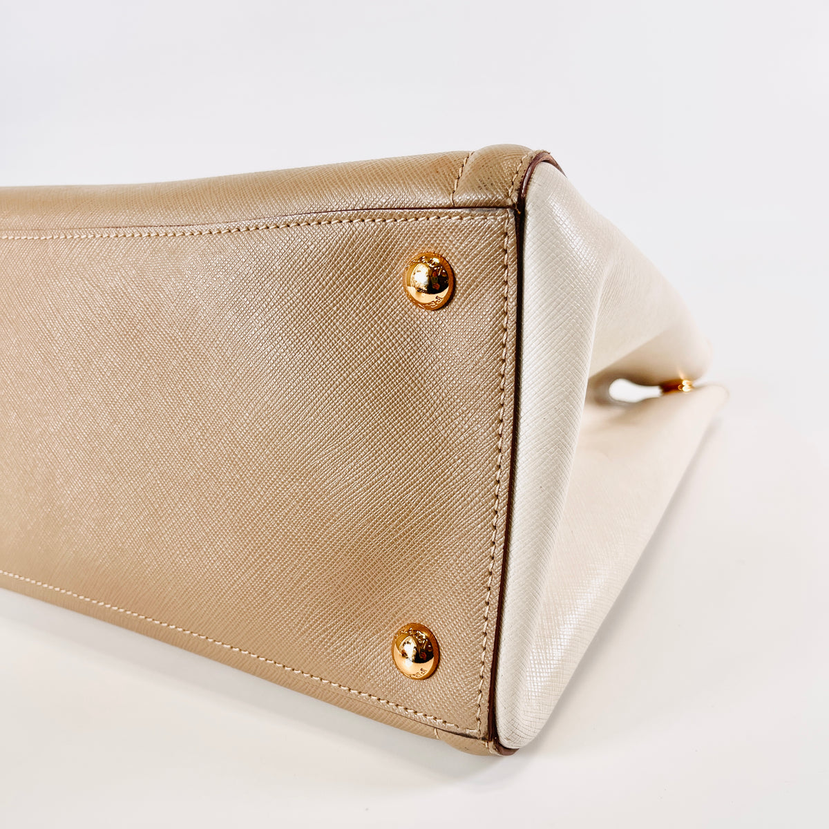 2608 secondhand PRADA Galleria beige leather 1BG007