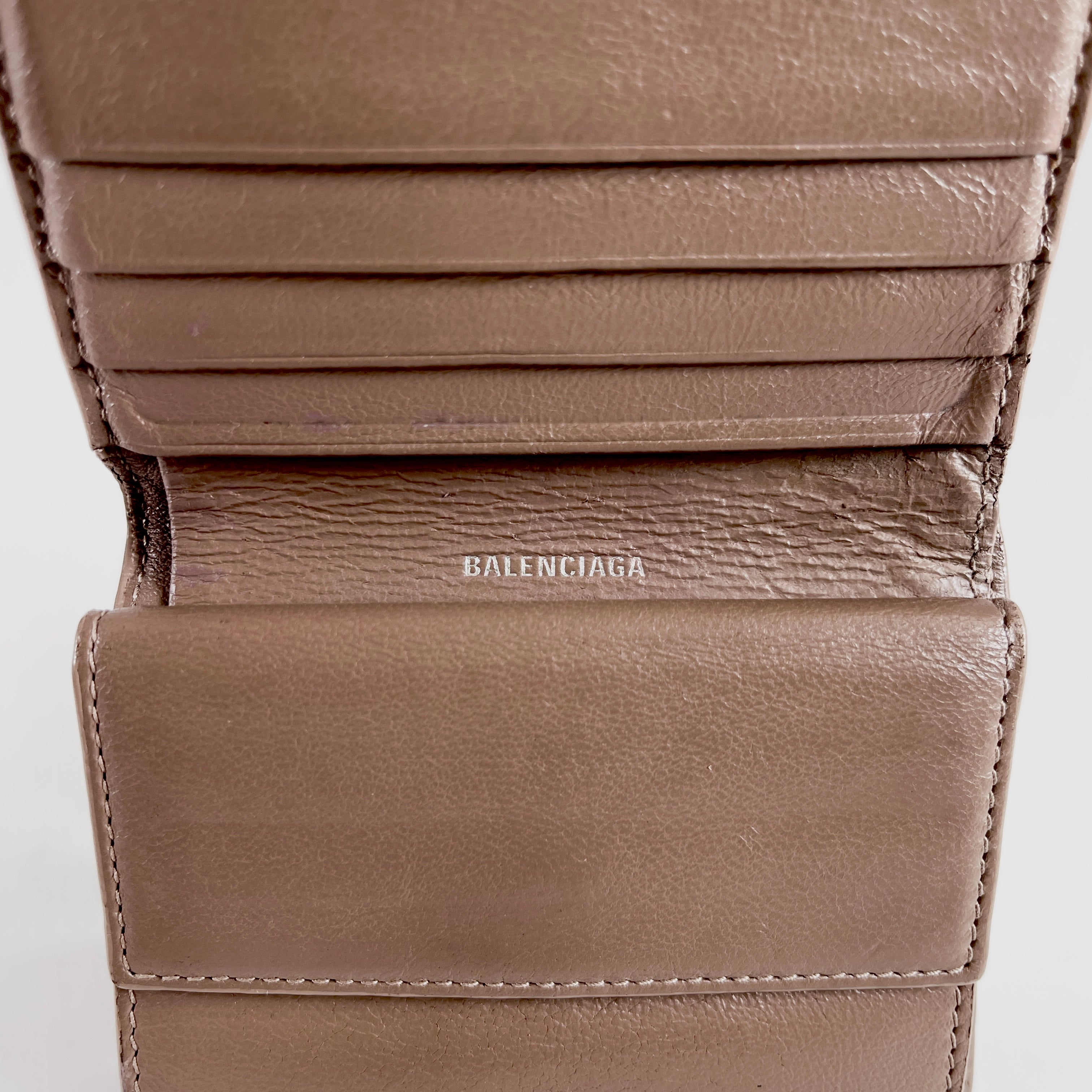 2603 secondhand BALENCIAGA logo Bifold wallet
