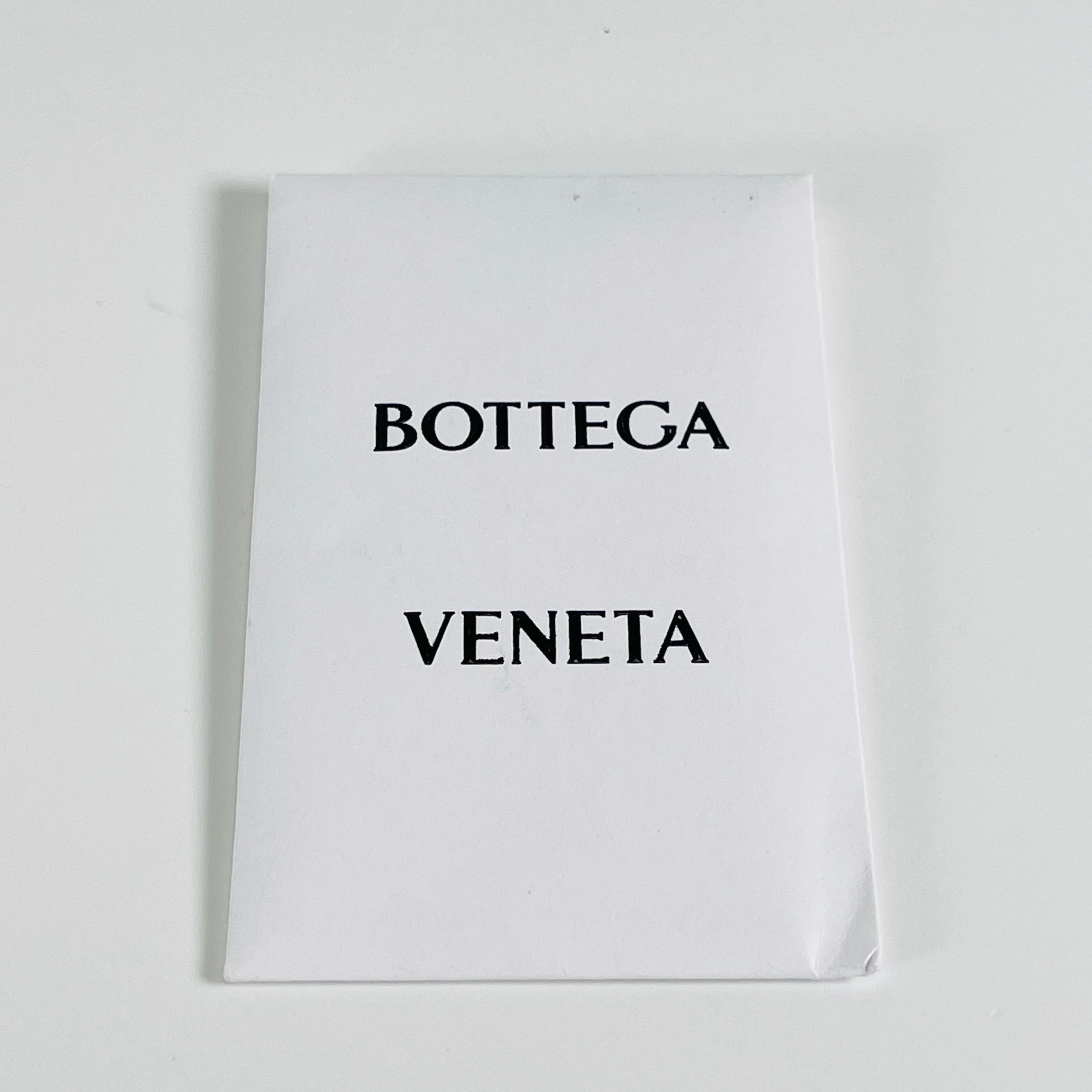 2603 secondhand BOTTEGAVENETA loop top handle Yellow
