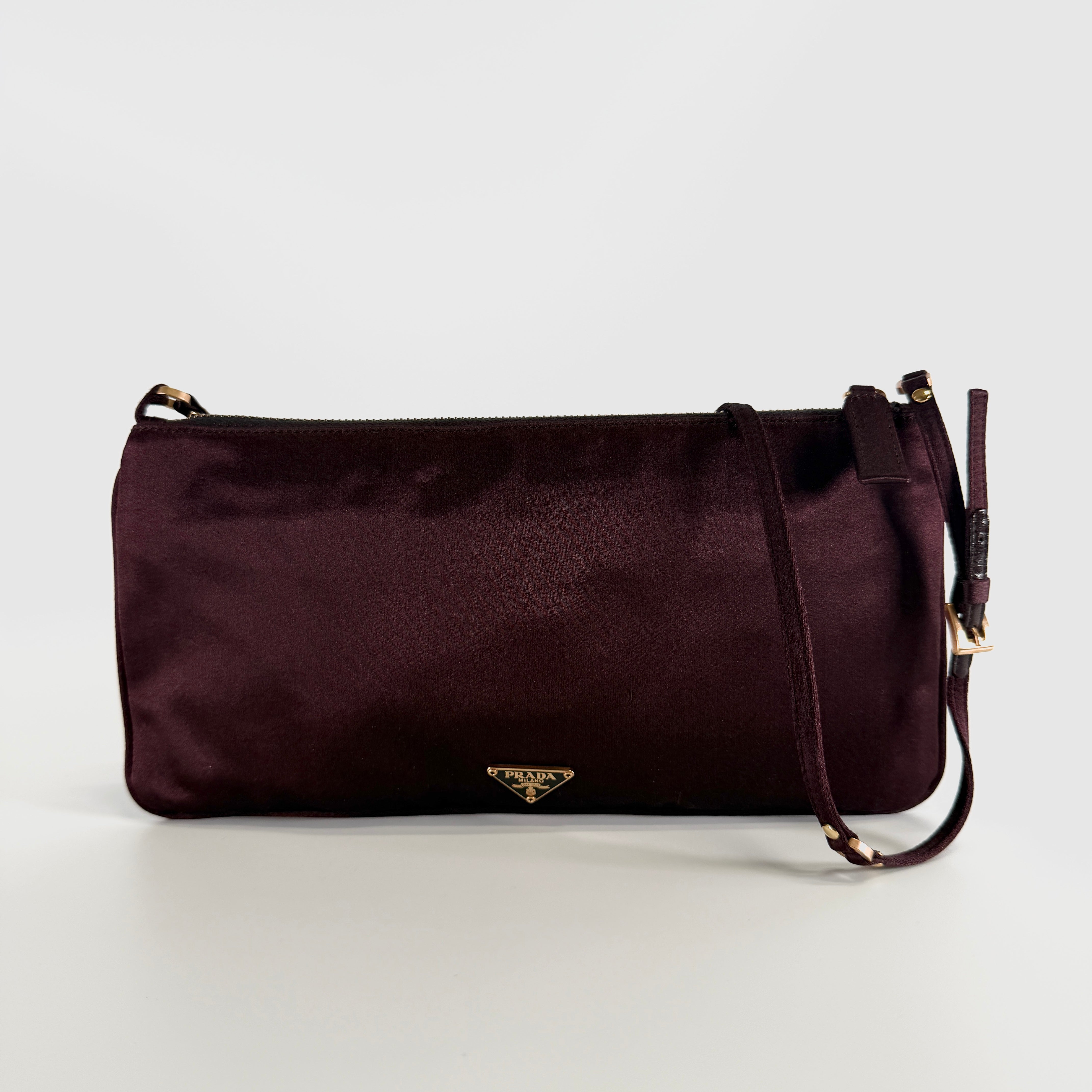 2607 secondhand PRADA nylon pouch