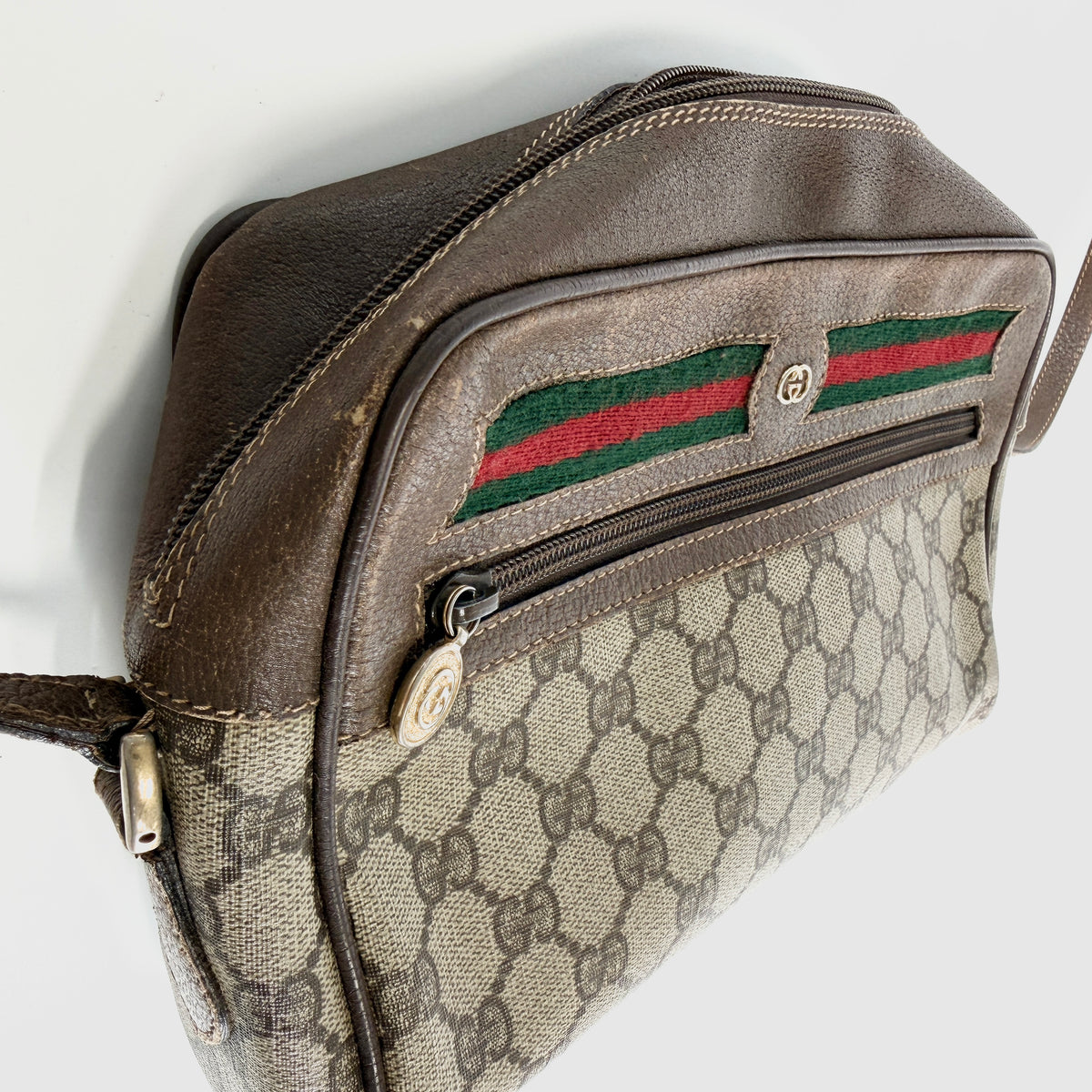 2607 secondhand GUCCI Shoulder bag WG Pattern Interlocking Front pocket Old