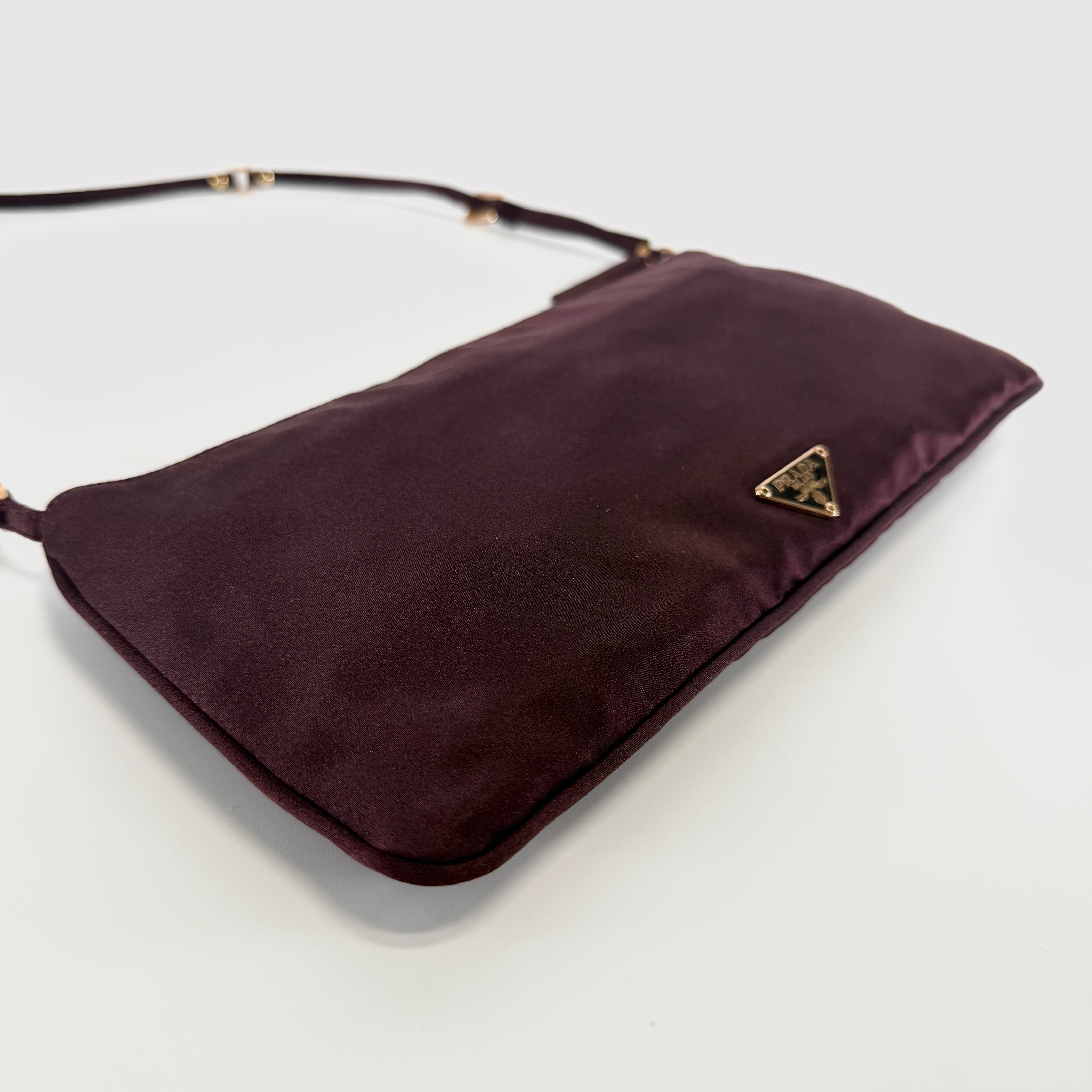 2607 secondhand PRADA nylon pouch