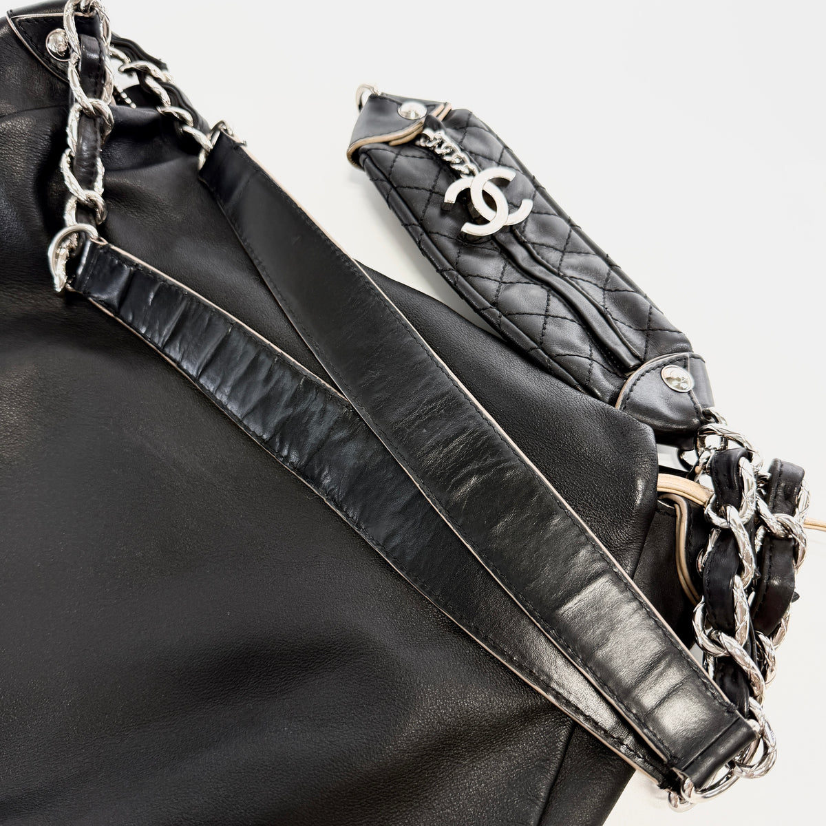 2607 secondhand CHANEL hand bag Cocomark Tote strike