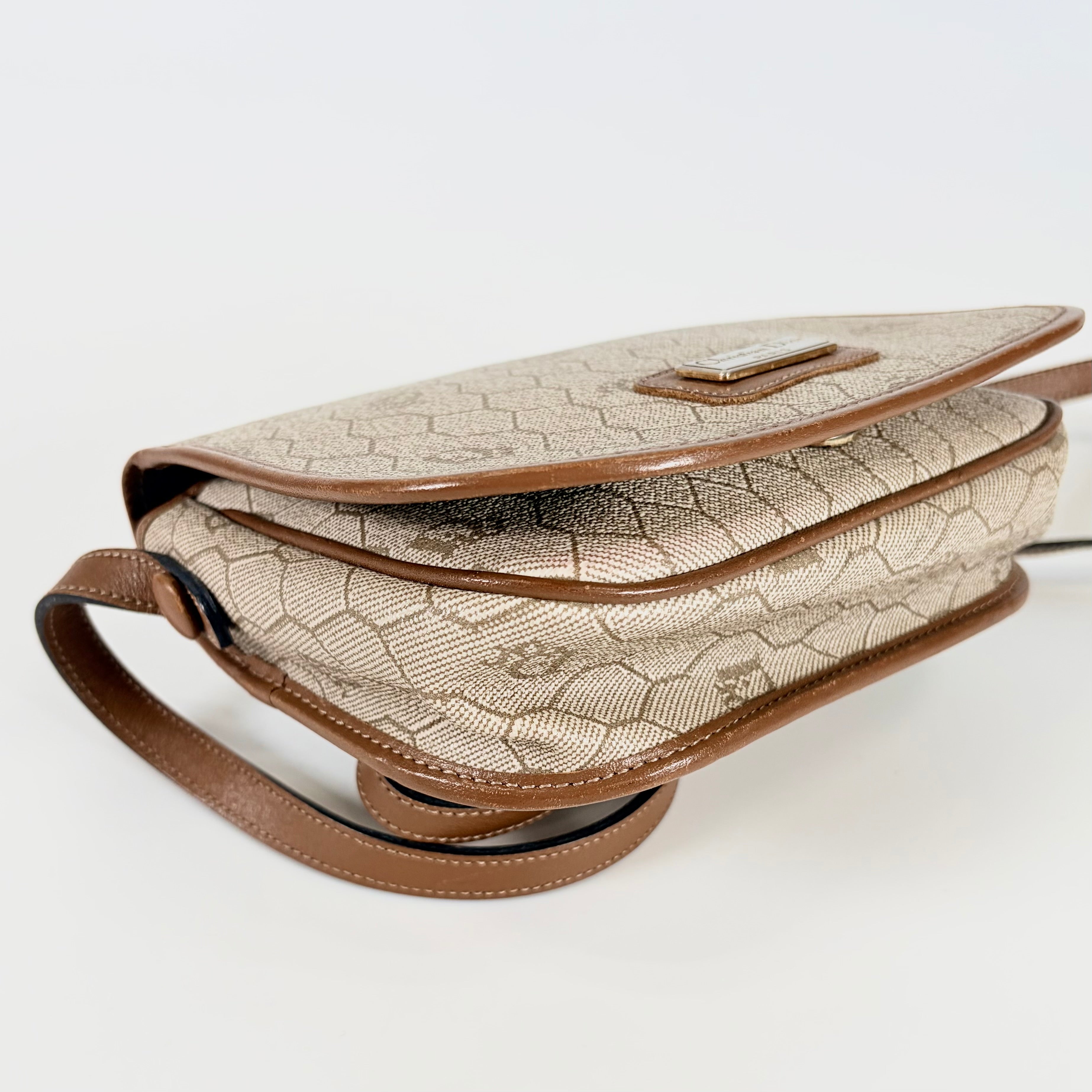 2605 secondhand CD Shoulder bag