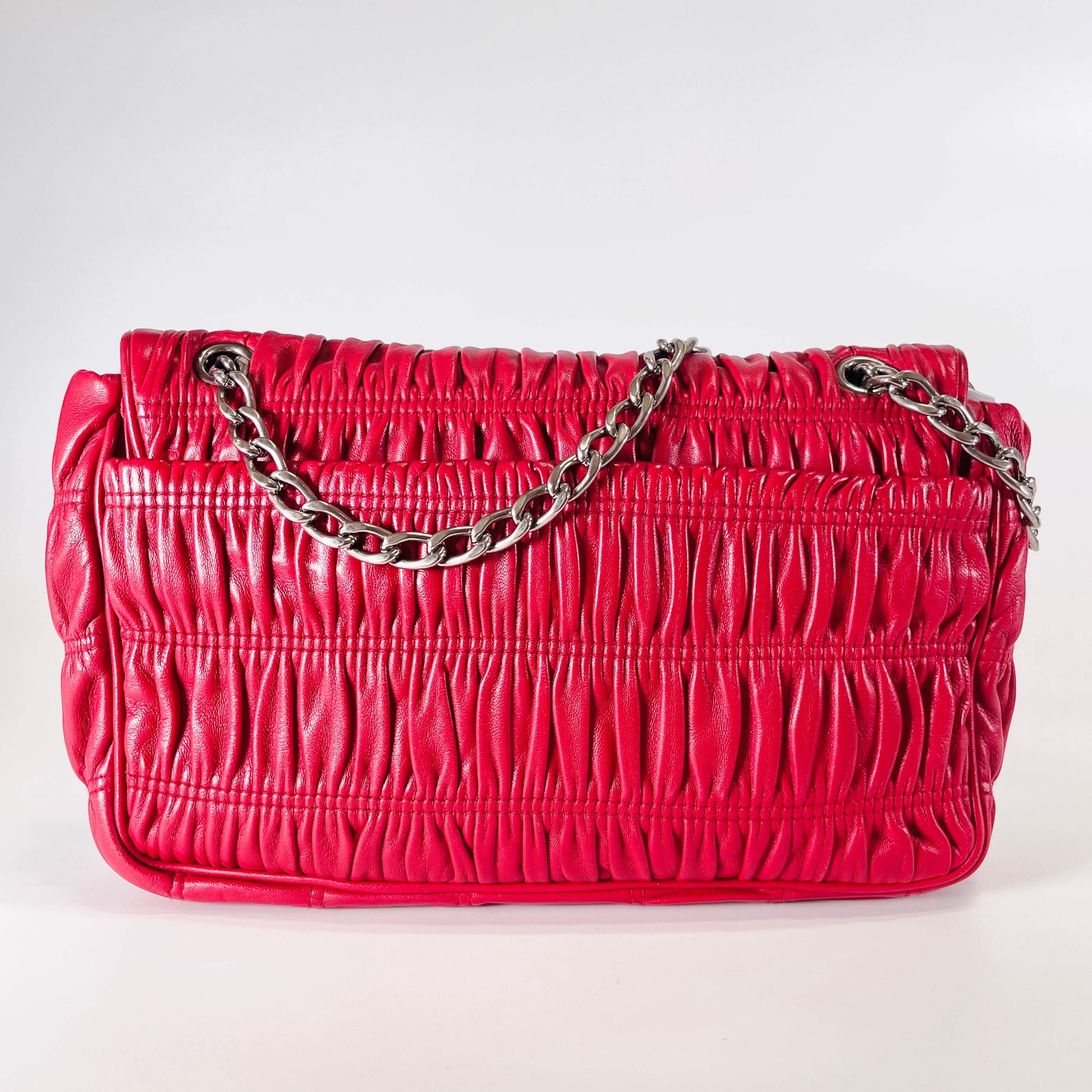2605 secondhand Prada chain shoulder bag