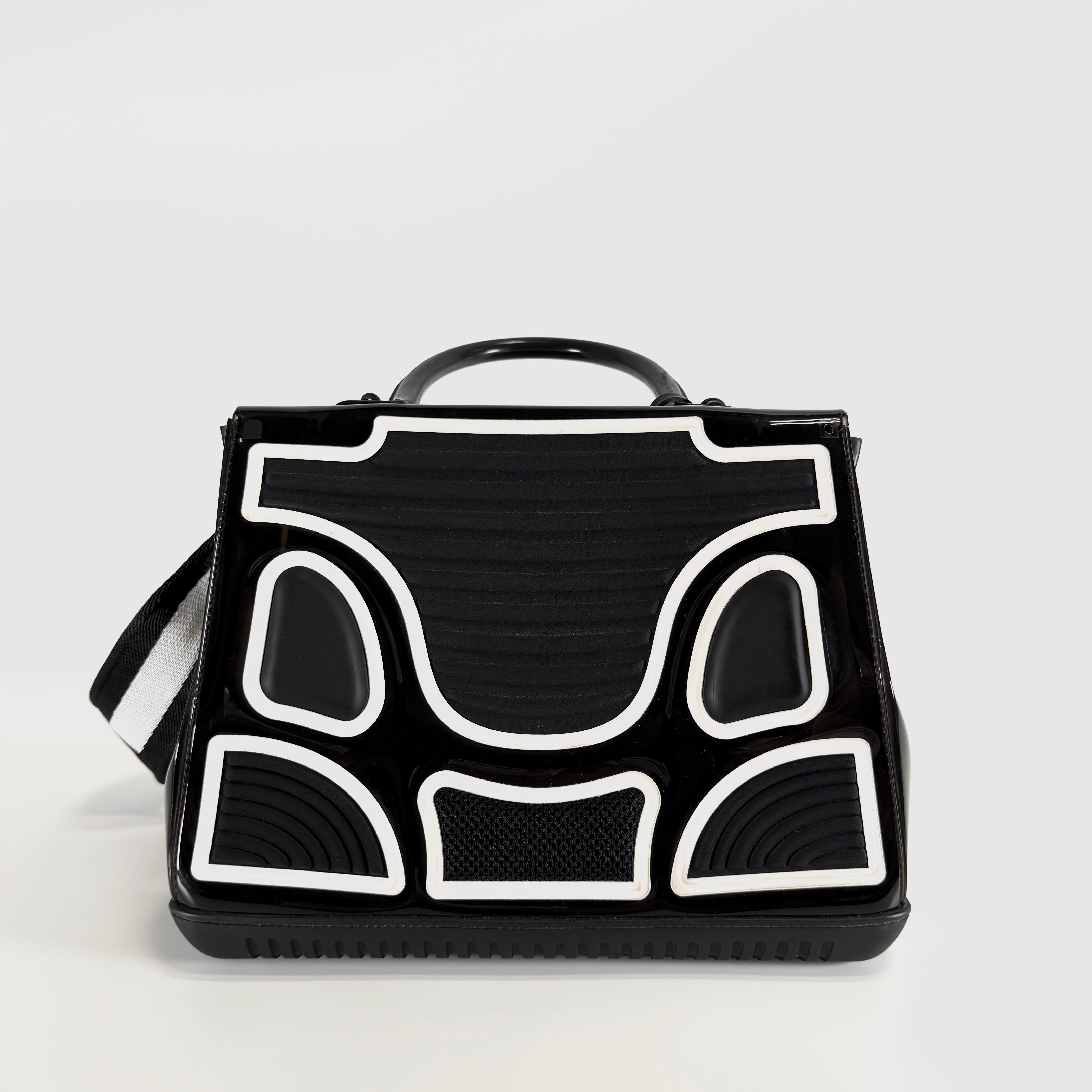 2607 secondhand DELVAUX brand bag enamel MM white / black strap
