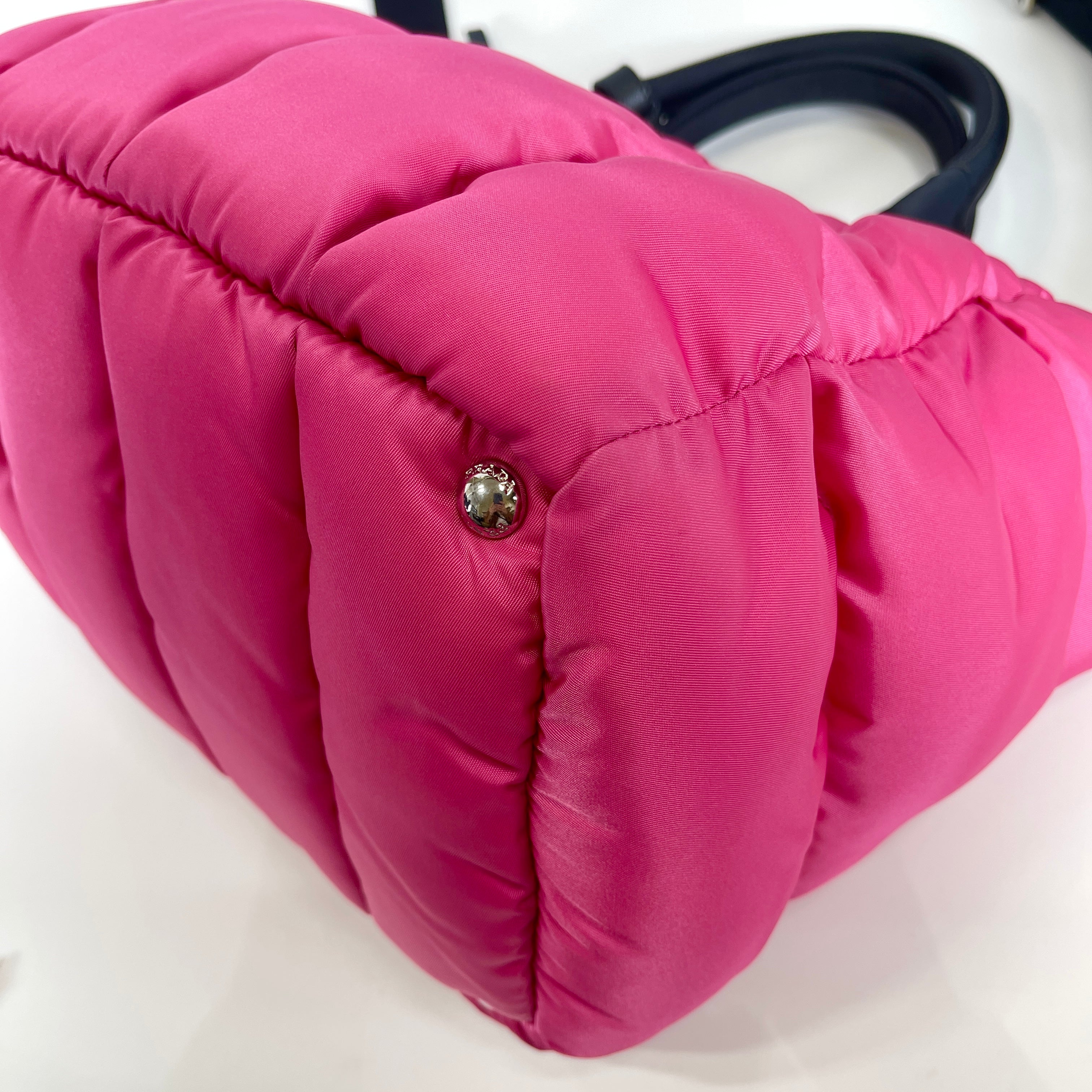 2604 secondhand PRADA hand bag bar ? logo plate nylon pink