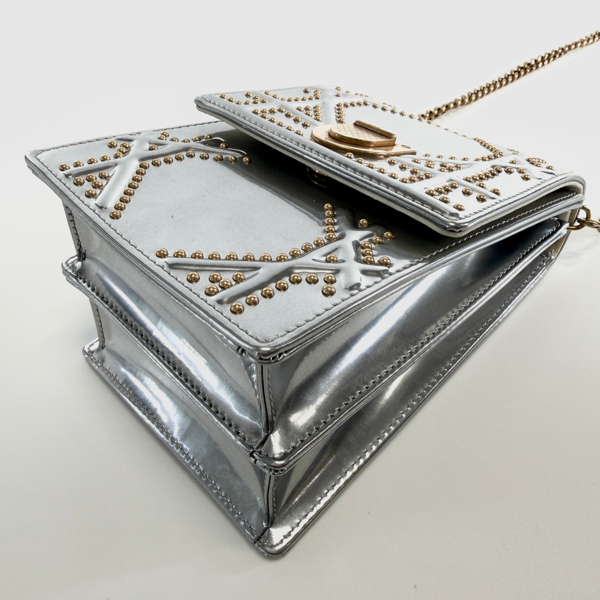 2606 secondhand CD Shoulder bag Diorama Chain Shoulder Medium surface