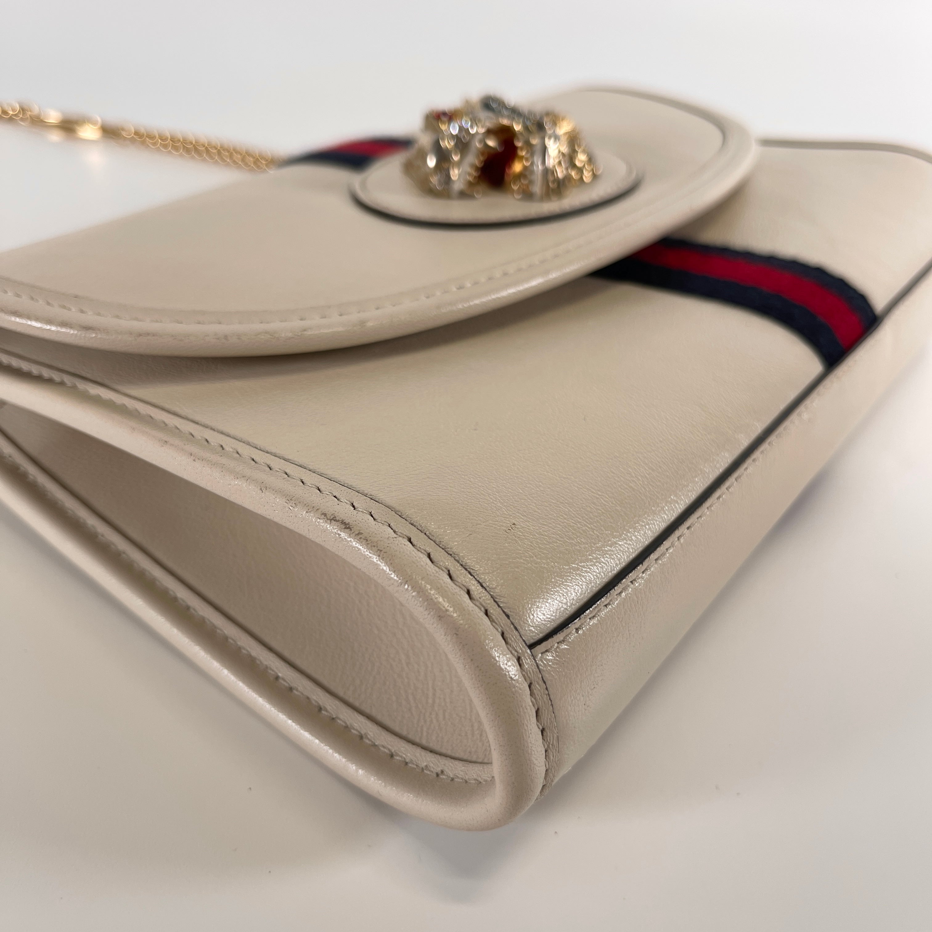2605 secondhand GUCCI Tiger Head leather Chain Shoulder Bag white 570145