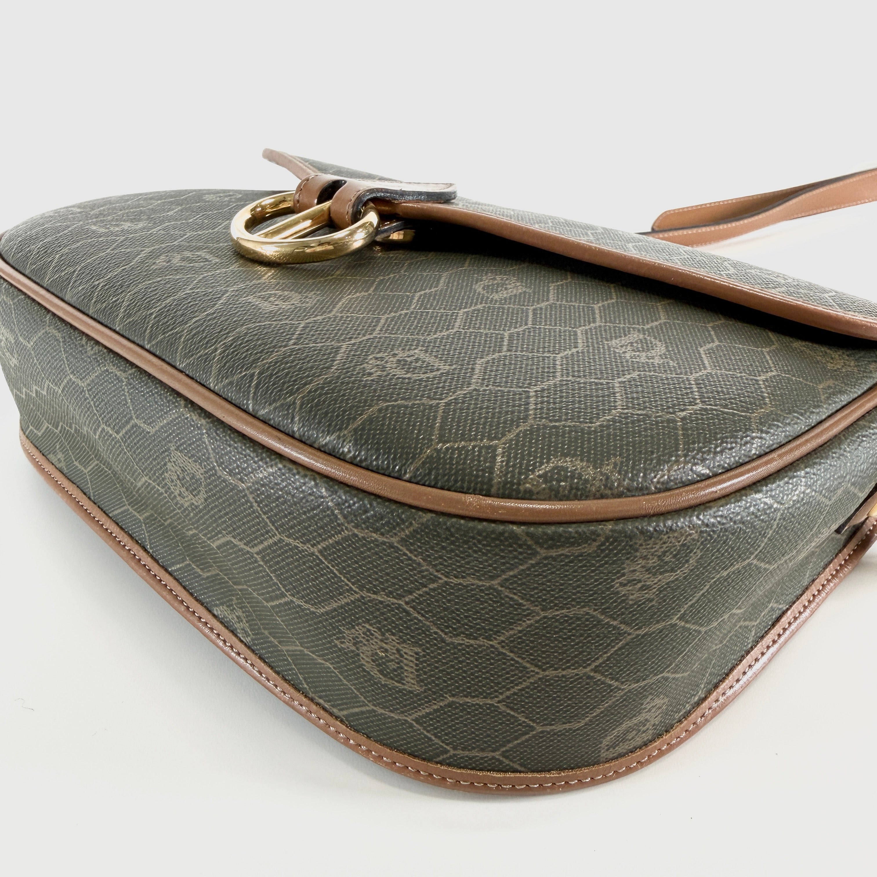 2607 secondhand CD Christian honeycomb Shoulder bag