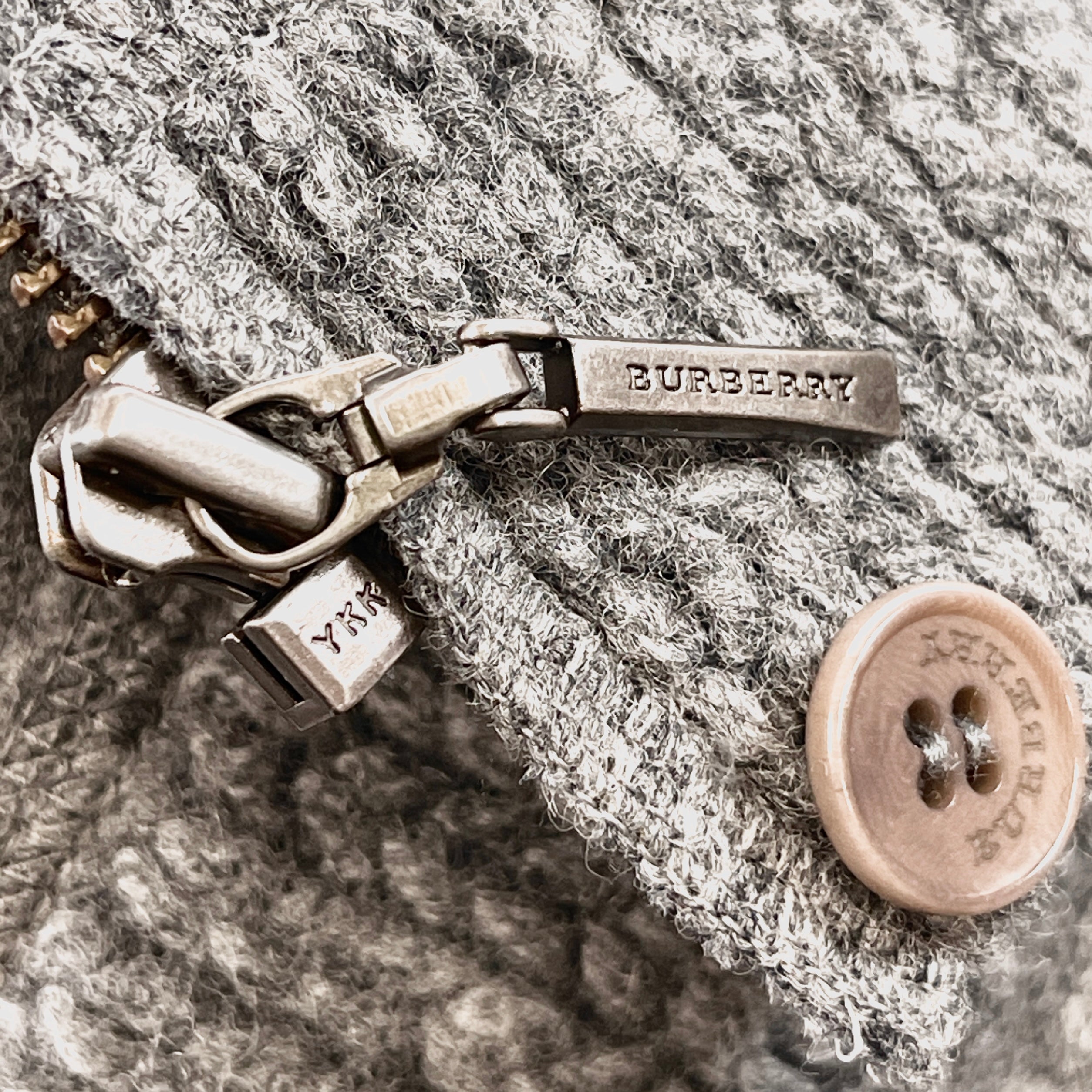2606 secondhand BURBERRY set up
