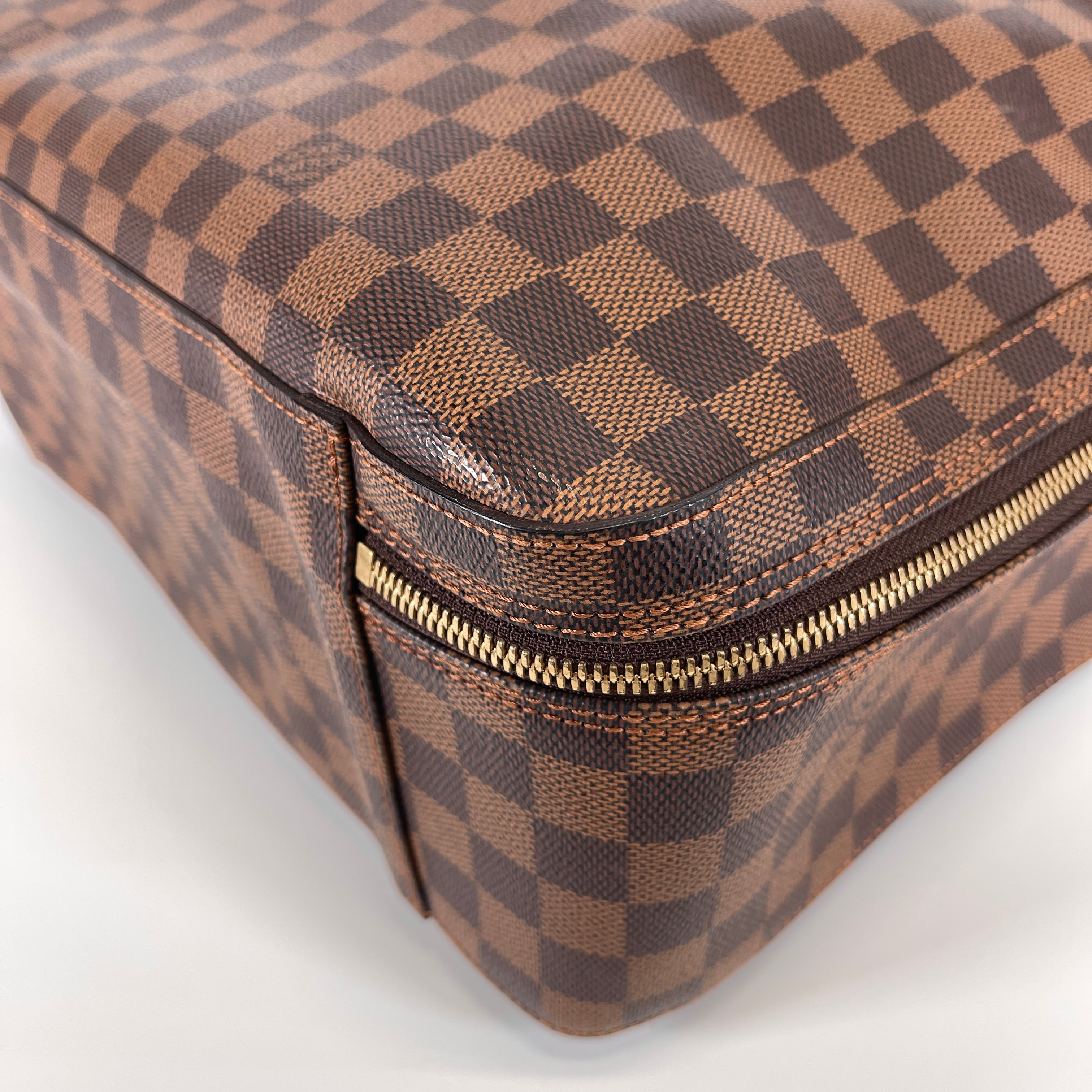 2604 secondhand LV Damier Do