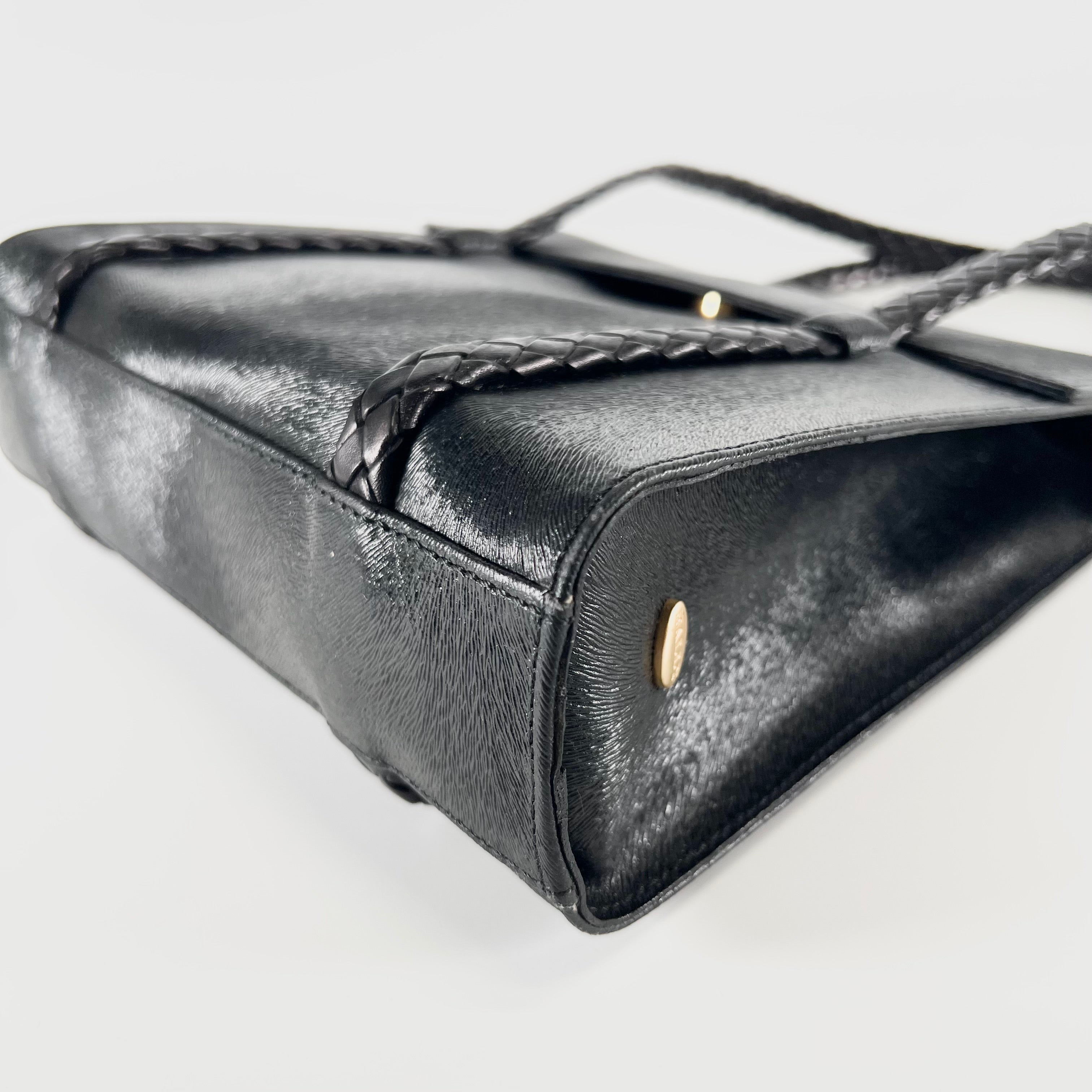 2606 secondhand BALLY hand bag