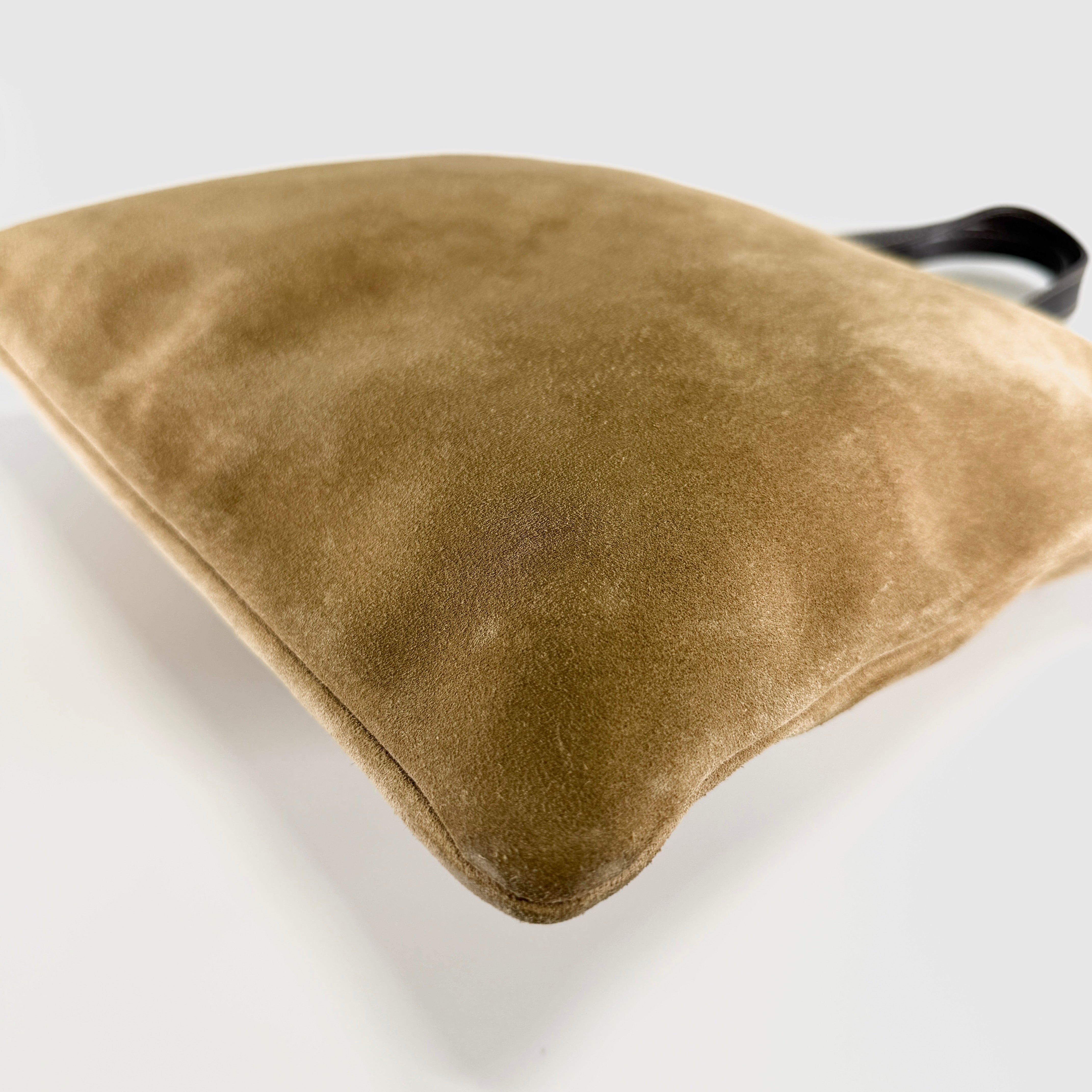 2607 secondhand LOEWE suede hand bag