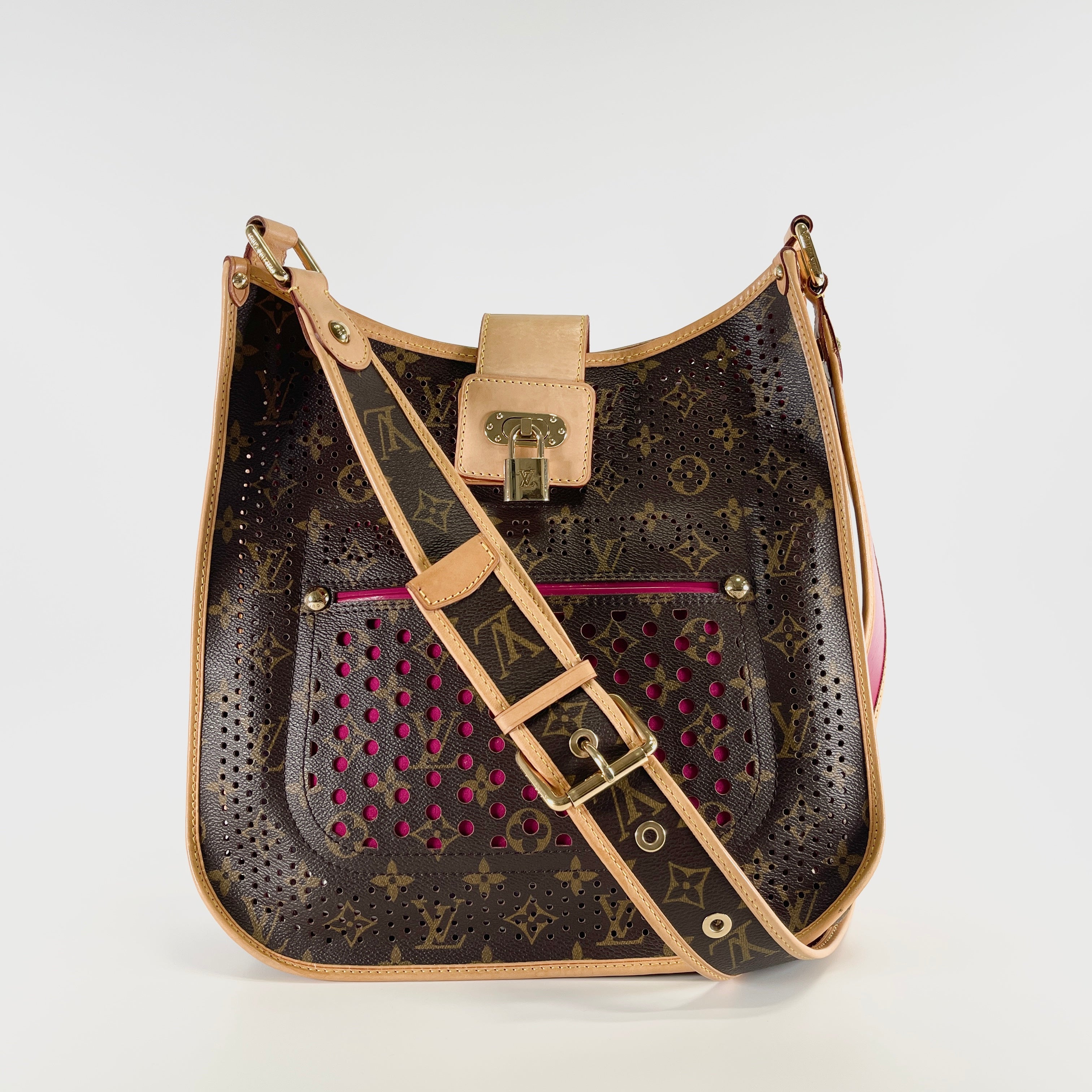 2606 secondhand LV bag Musette M95172/DK0036/ Monogram Perfo