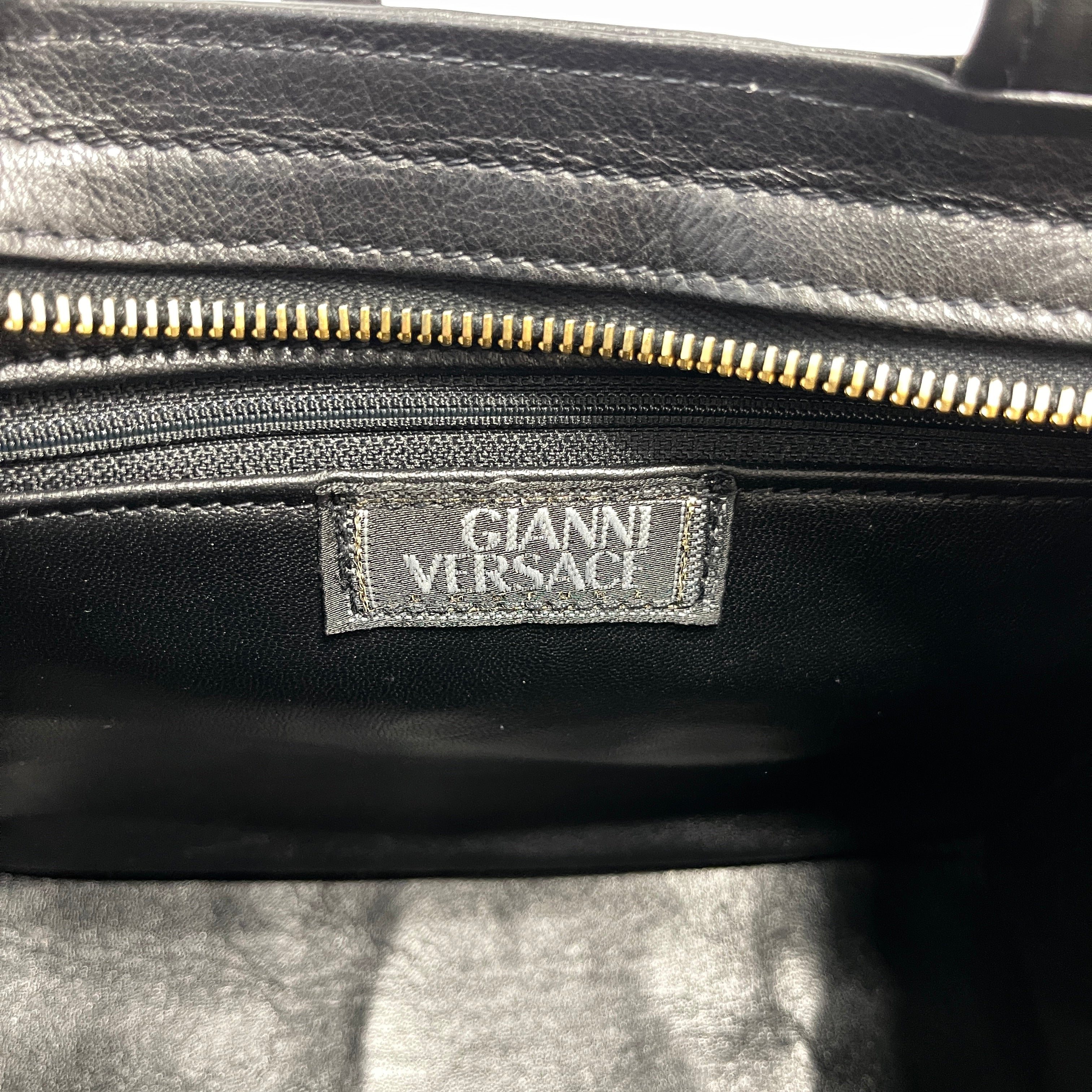 2605 secondhand VERSACE leather Medusa Shoulder bag black