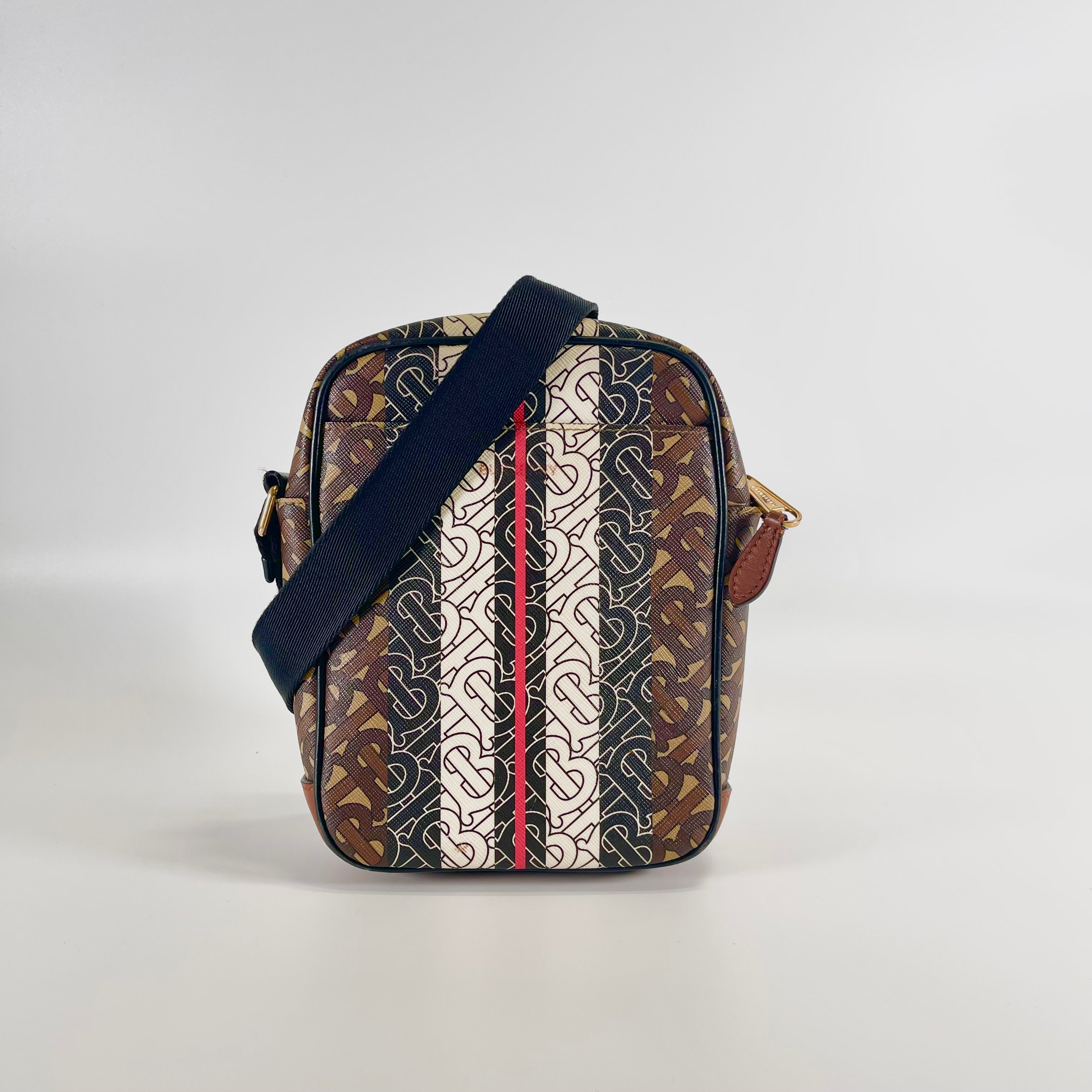 2602 secondhand BURBERRY TB logo Shoulder bag