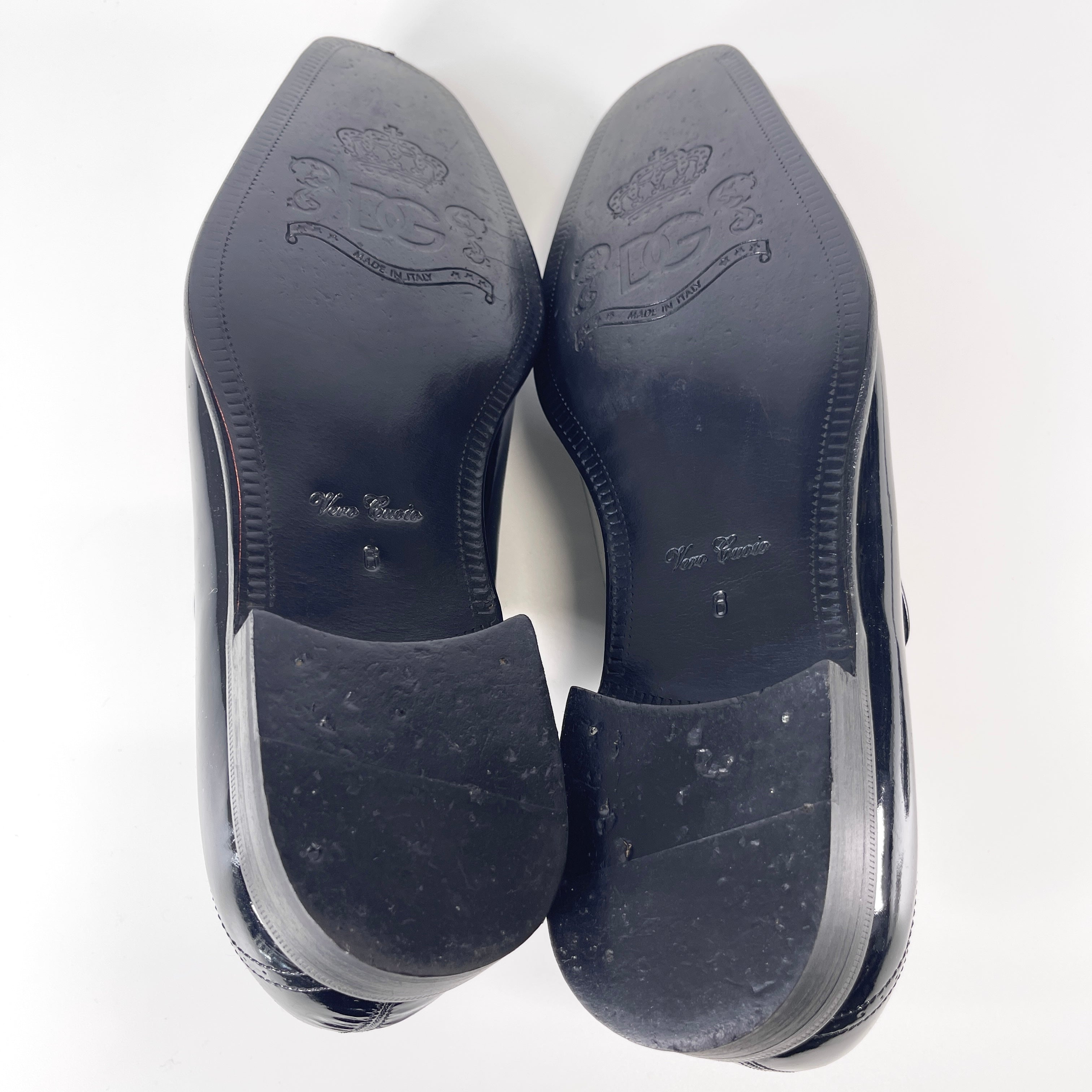 2606 secondhand D&G Loafers logo plate enamel fur
