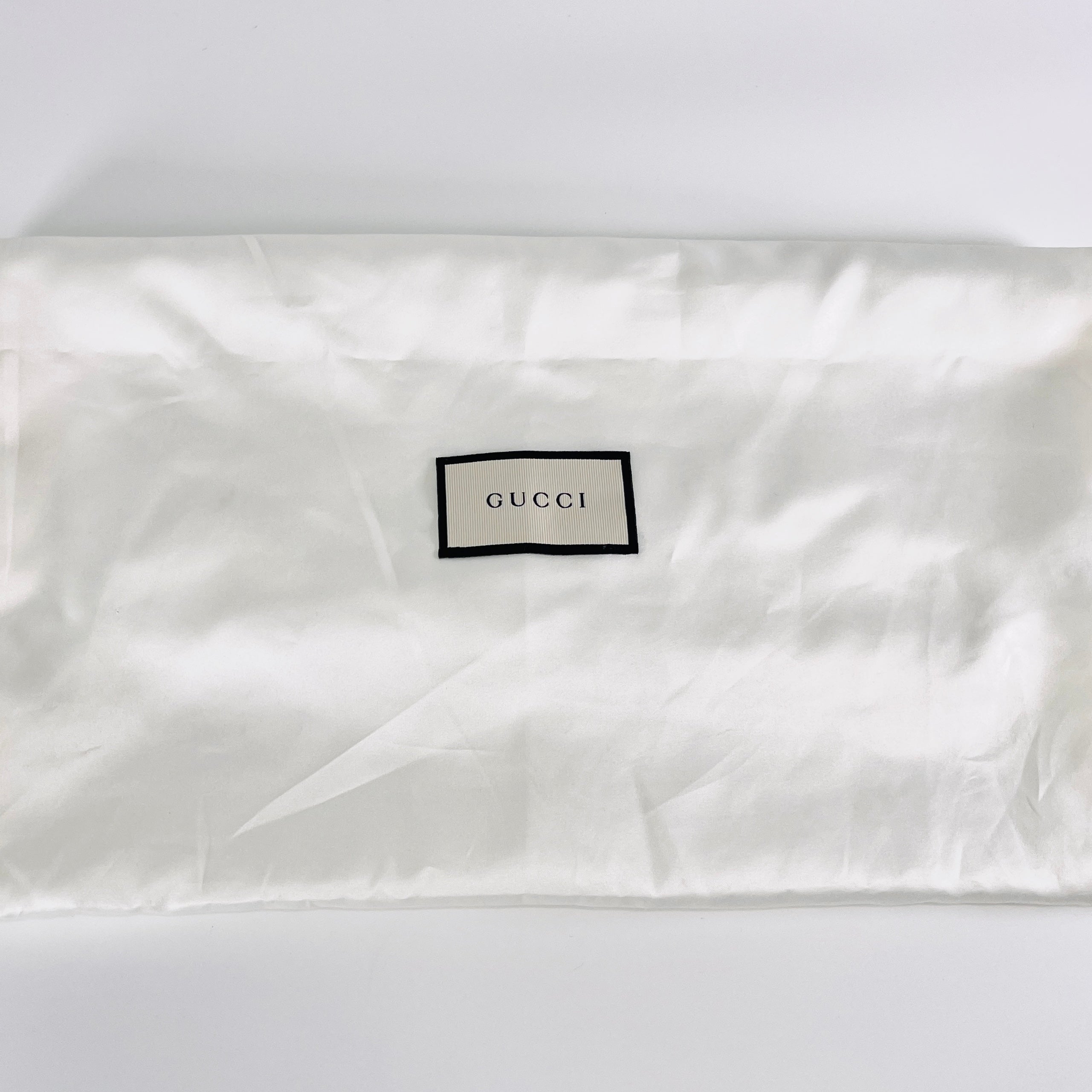 2606 secondhand GUCCI GG Supreme hand bag