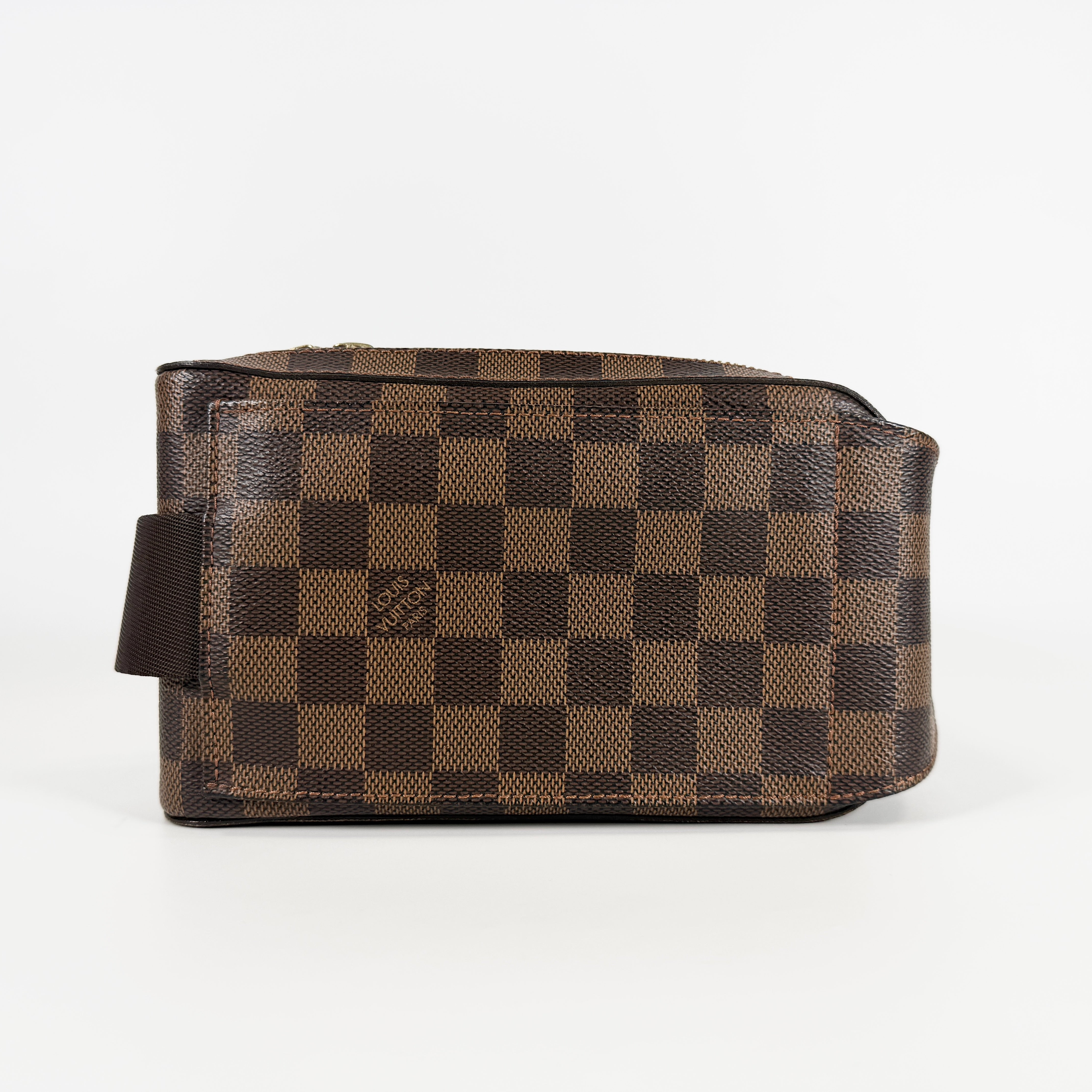 2605 secondhand LV Geronimos drawstring dust bag CA0035