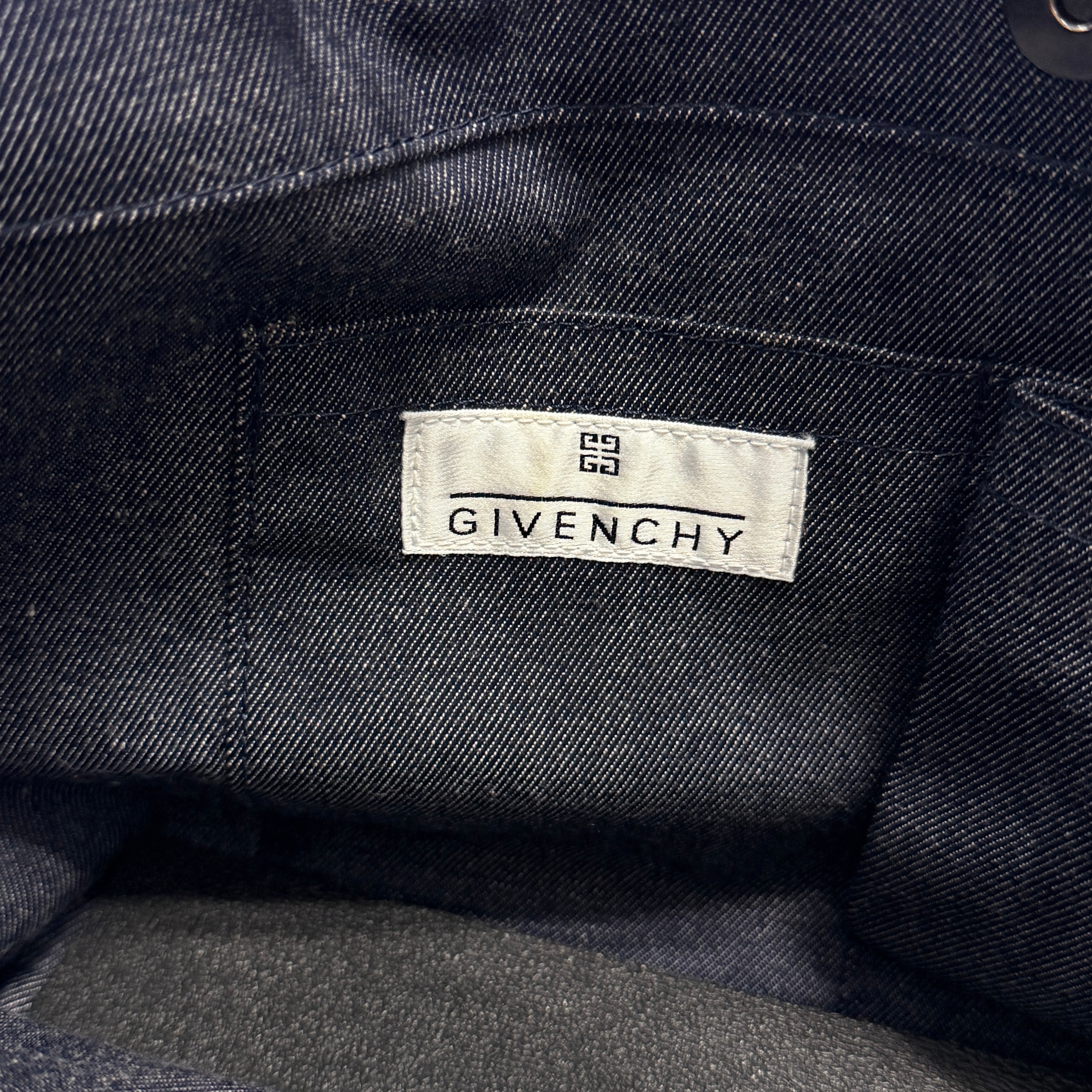 2607 secondhand GIVENCHY Tote Bag