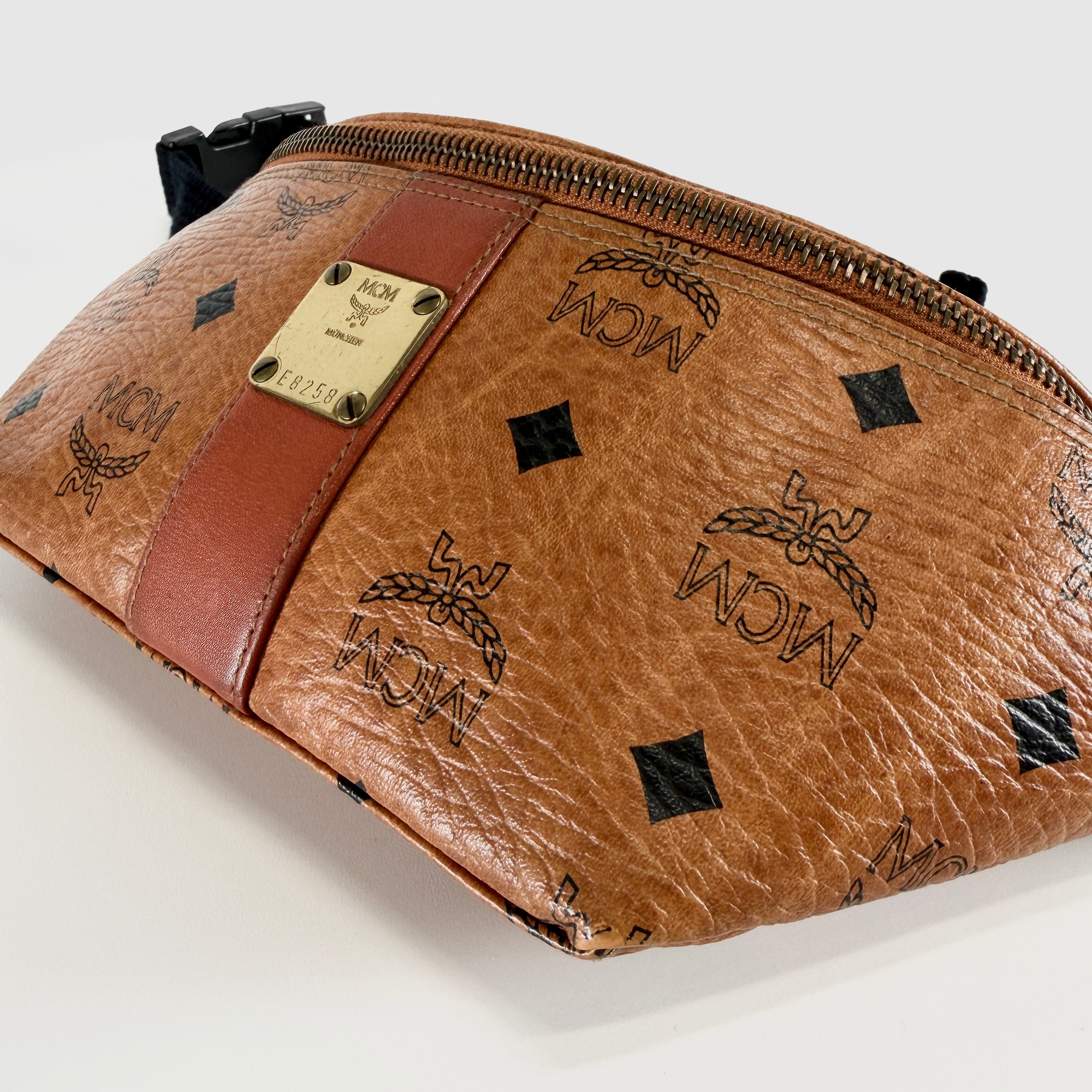 2607 secondhand MCM Waist pouch