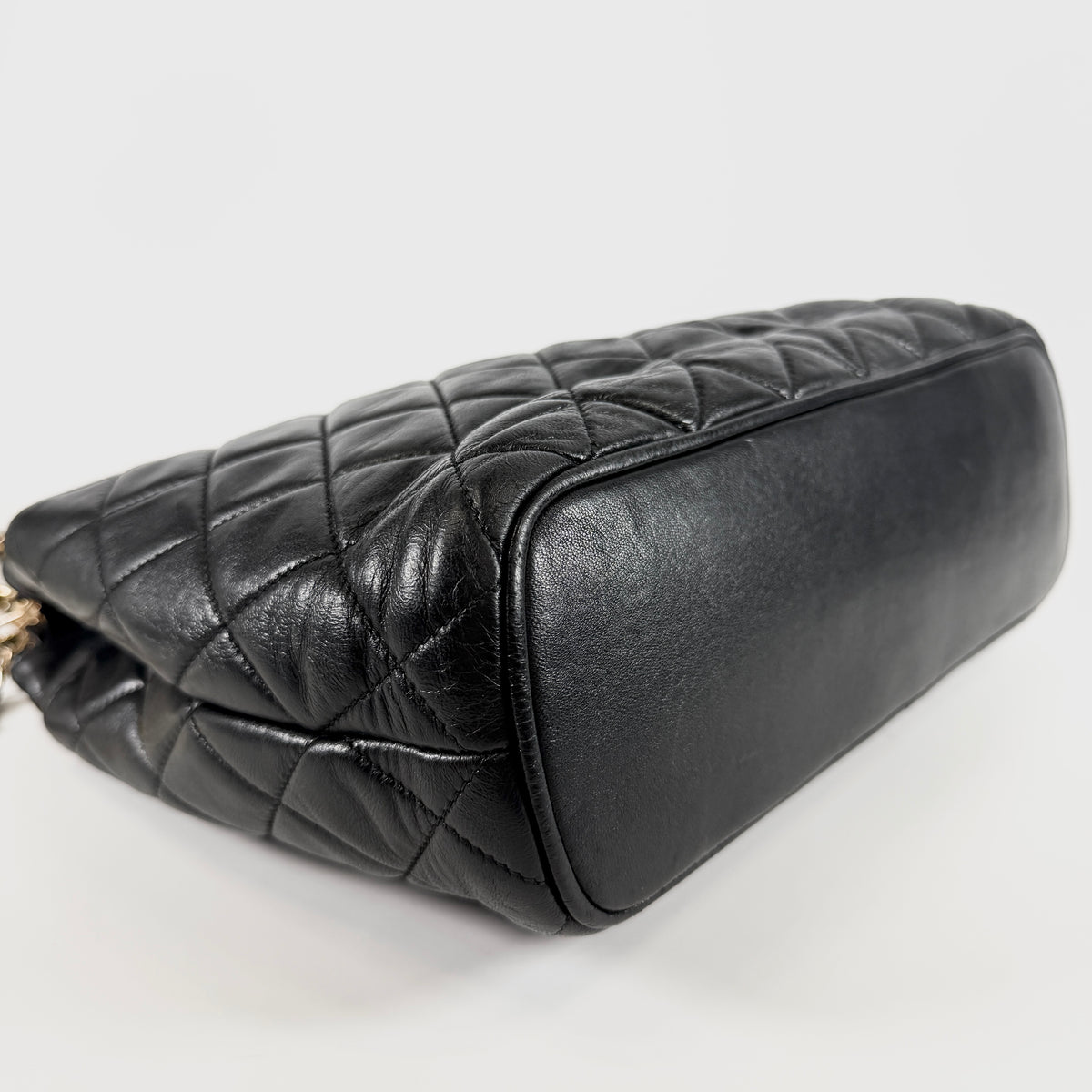 2607 secondhand CHANEL bag Lamb BLACK