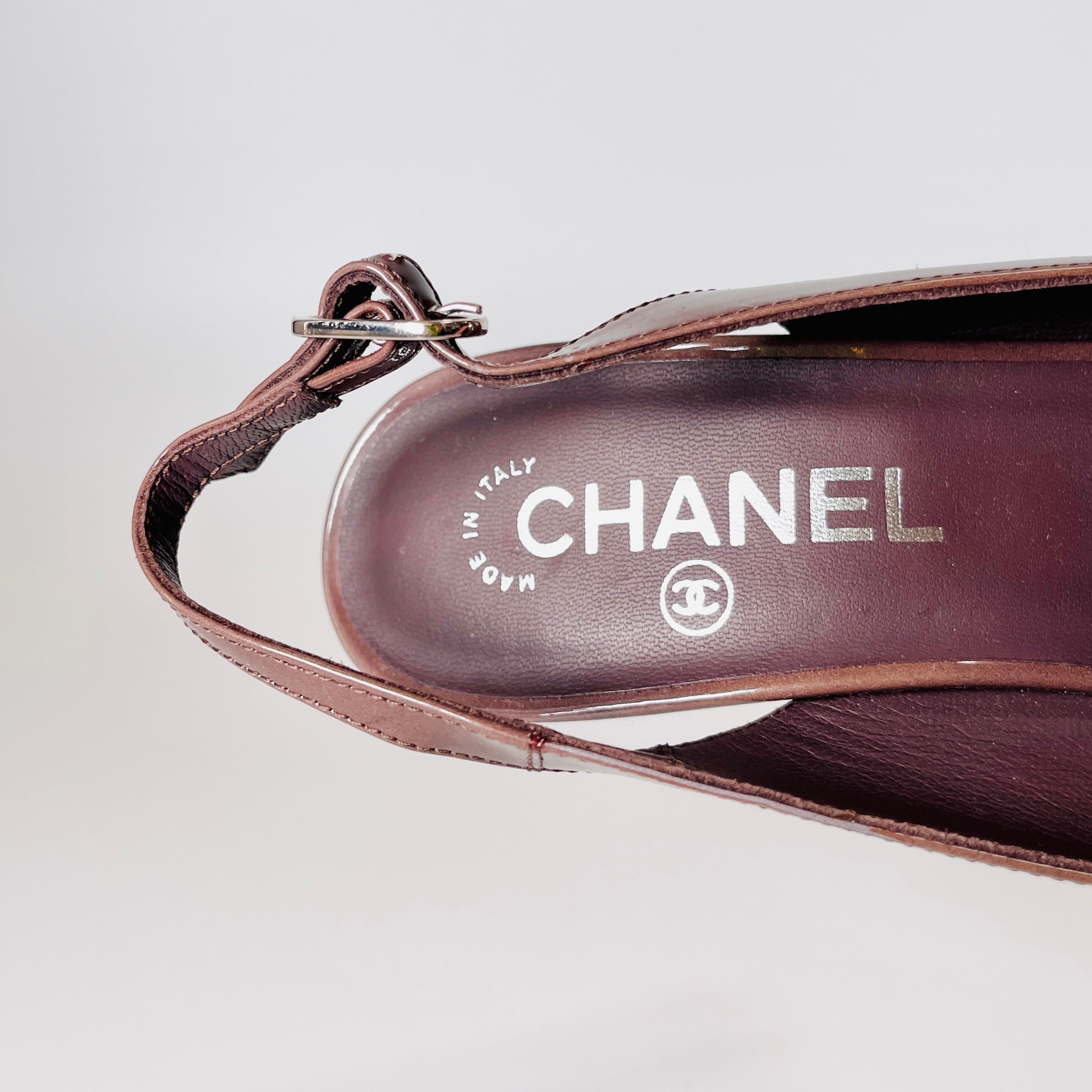 2605 secondhand CHANEL Sandals