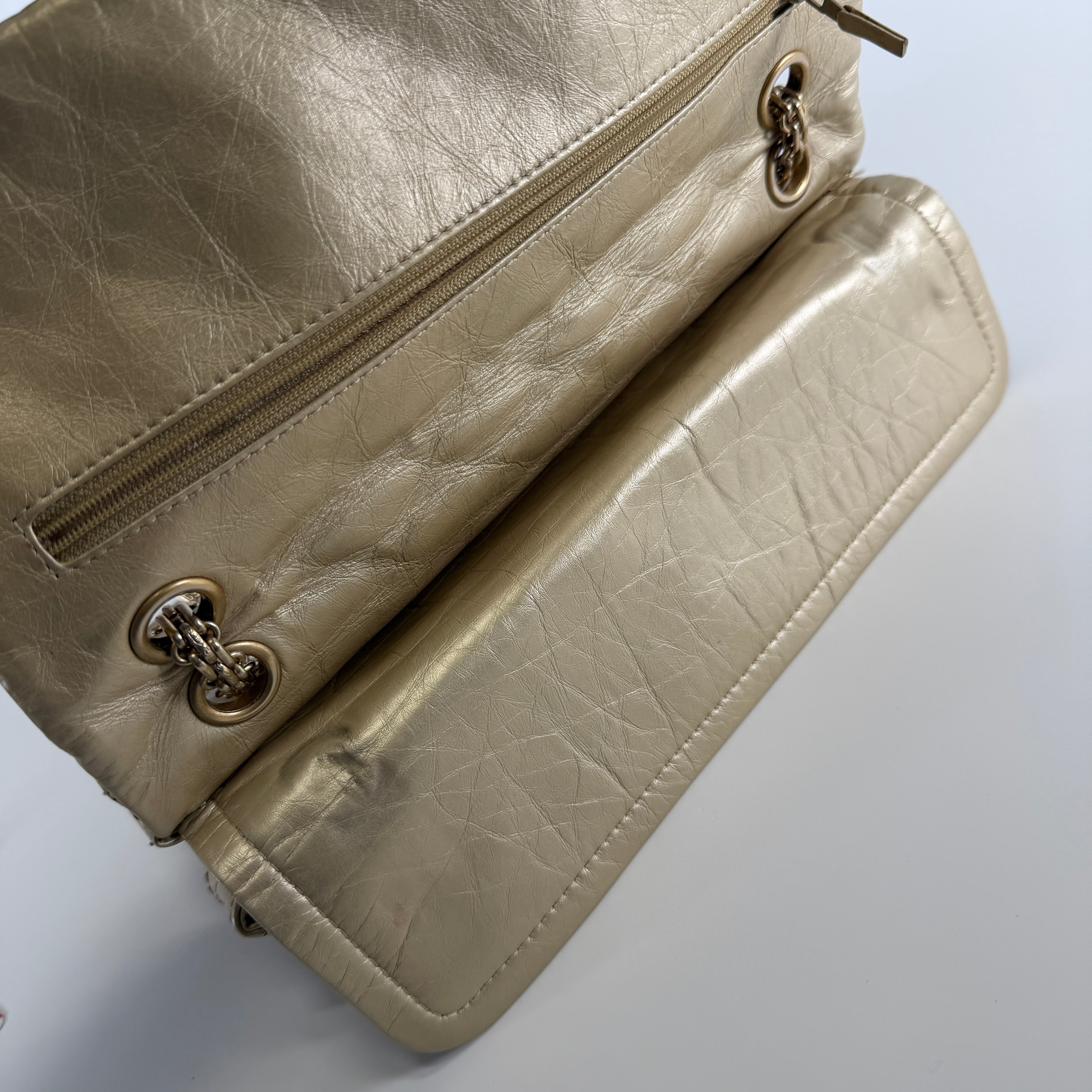 2607 secondhand CHANEL Shoulder bag Recolor