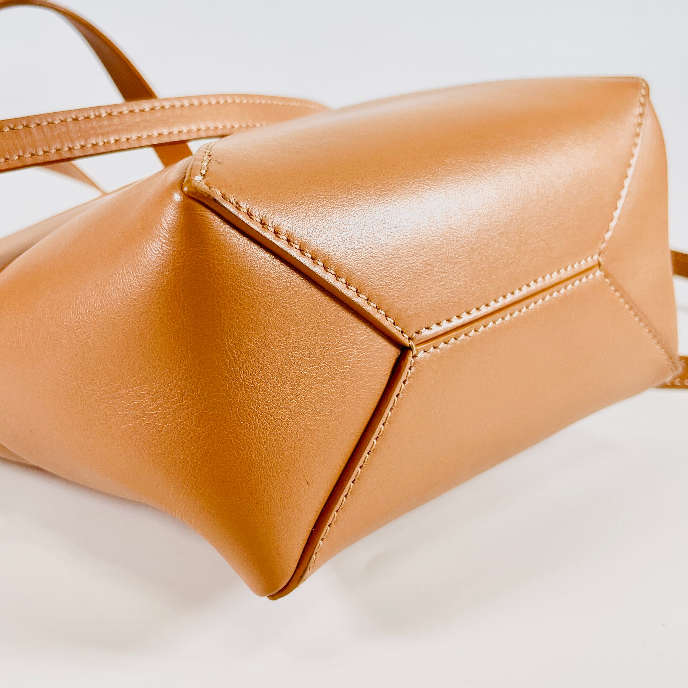 2604 secondhand LOEWE 2WAY Camel