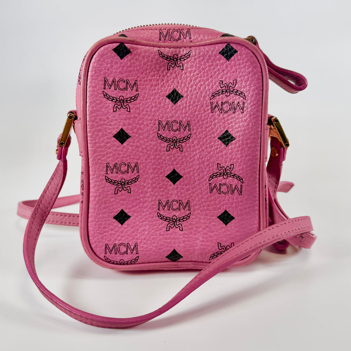 2607 secondhand MCM shoulder bag