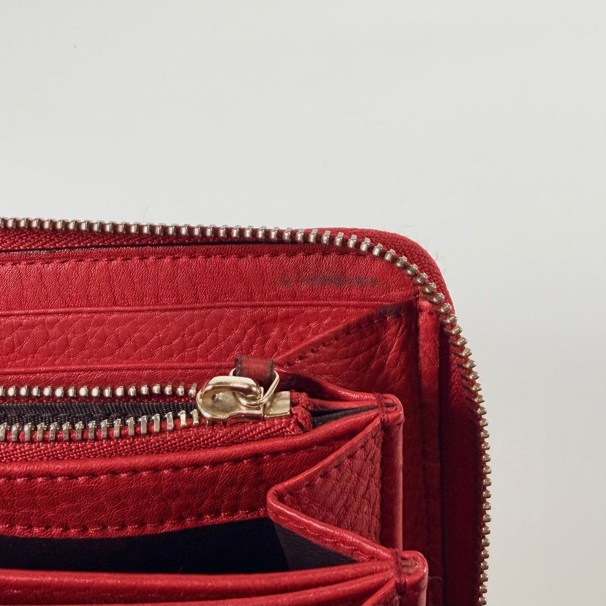 2607 secondhand GUCCI Soho 308280 leather Round Zip Wallet Red