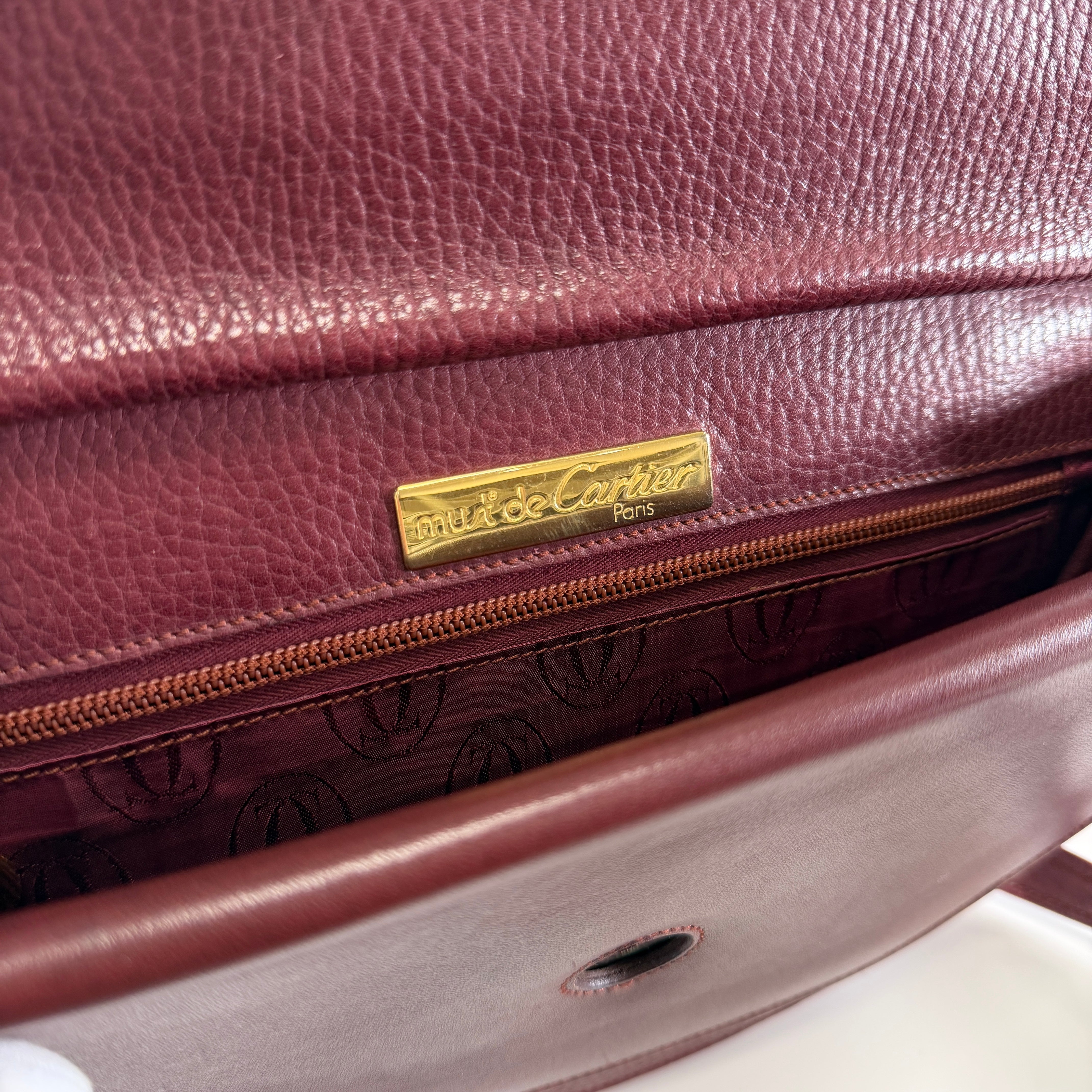 2607 secondhand CARTIER mustline Shoulder bag