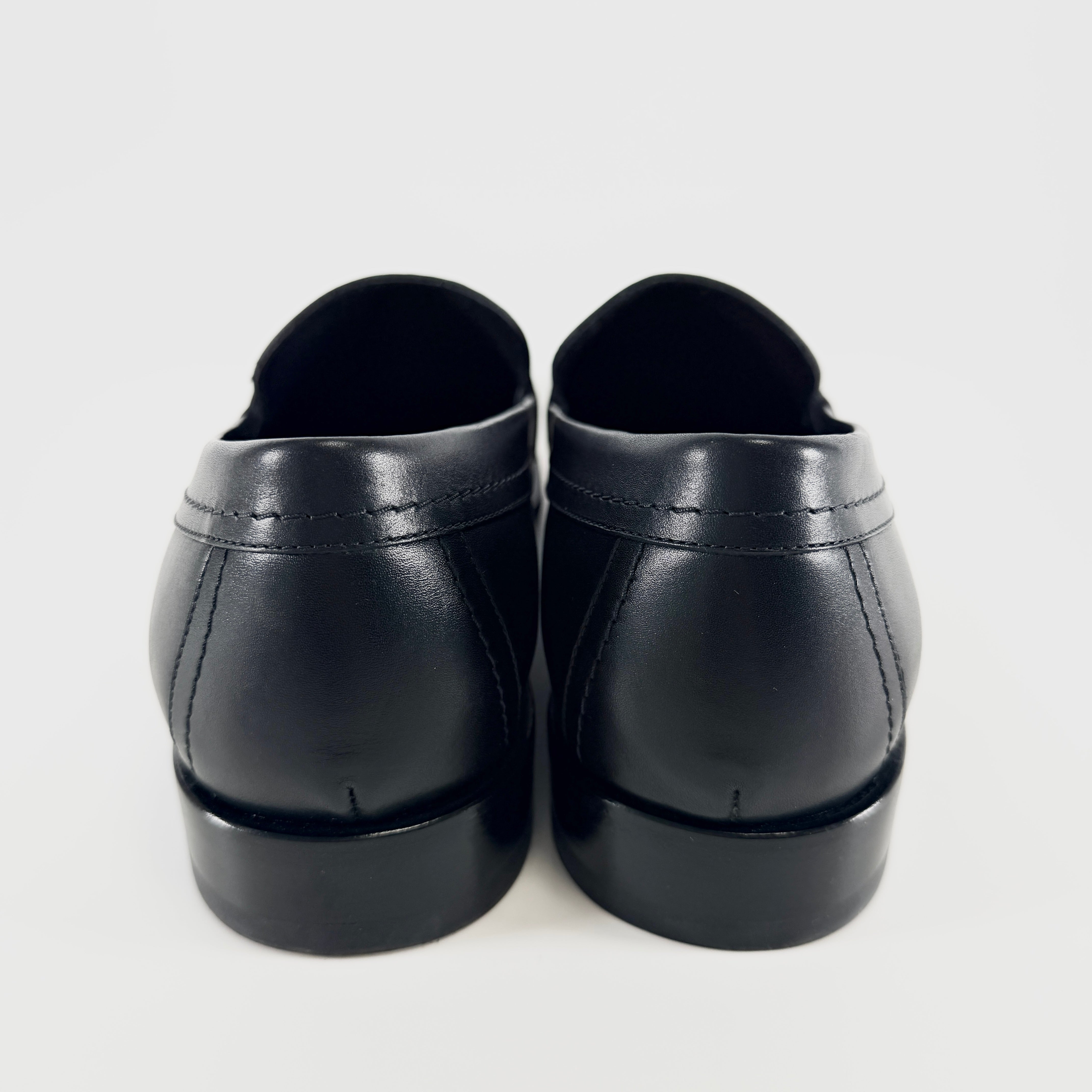 2602 secondhand HERMES leather shoes / Loafers