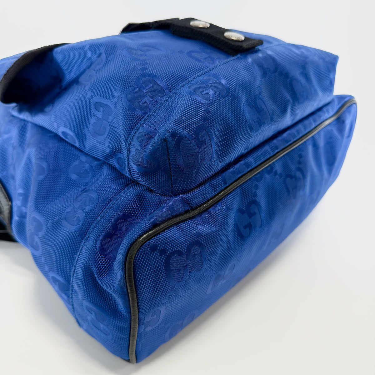 2607 secondhand GUCCI 644992 H9HON 4267 Off the Grid backpack blue /