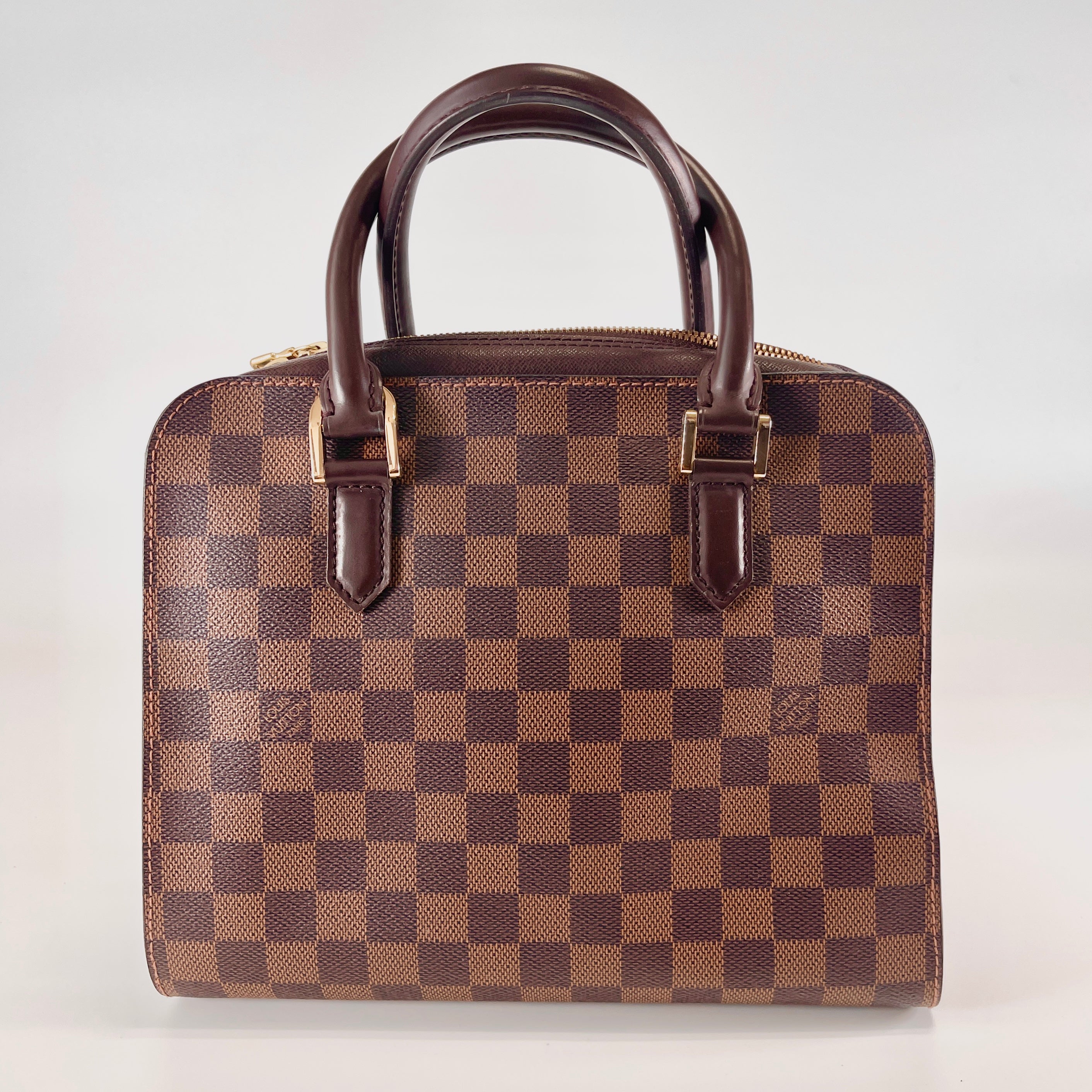 2604 secondhand LV Triana VI0075