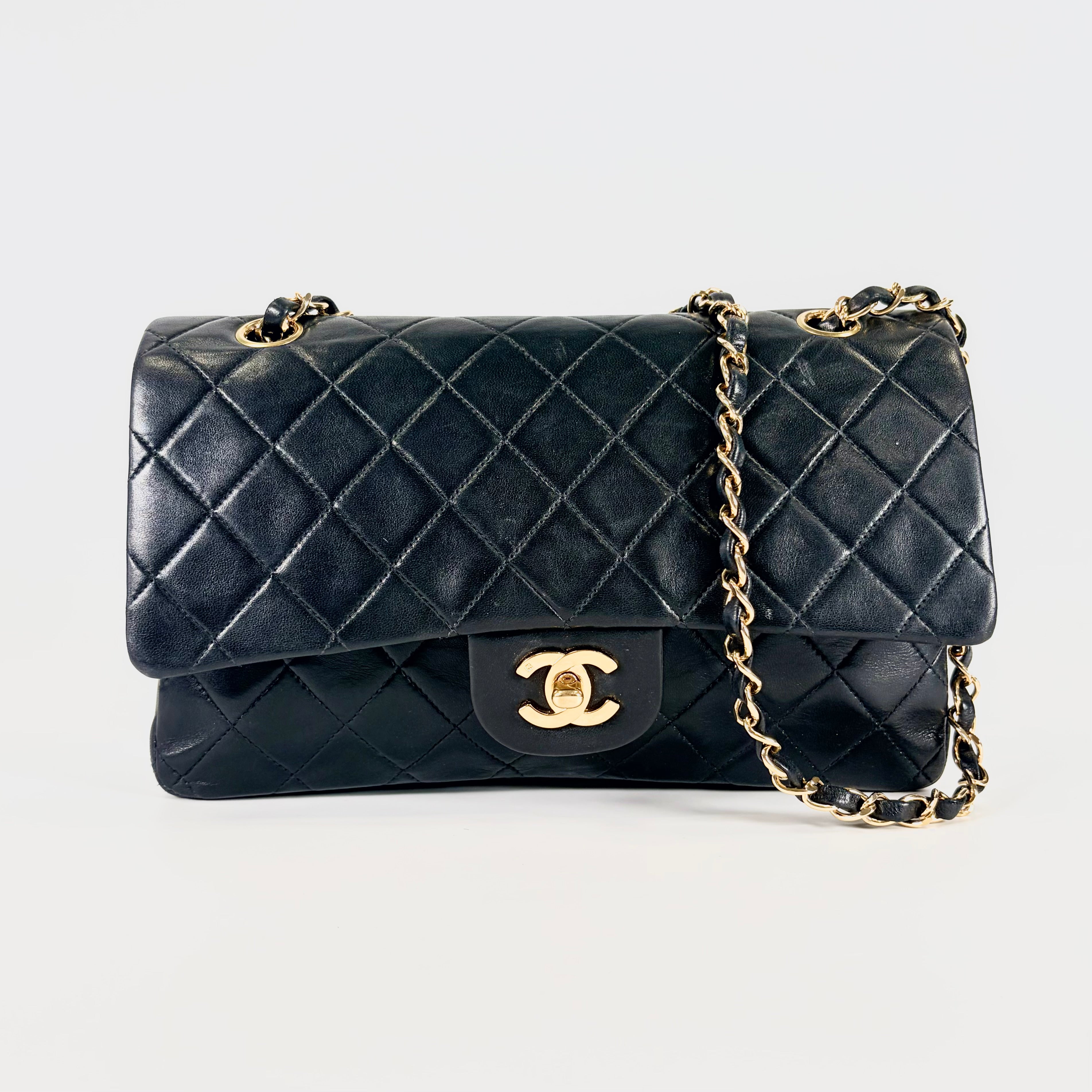 2605 secondhand CHANEL Matelasse Chain Shoulder Bag