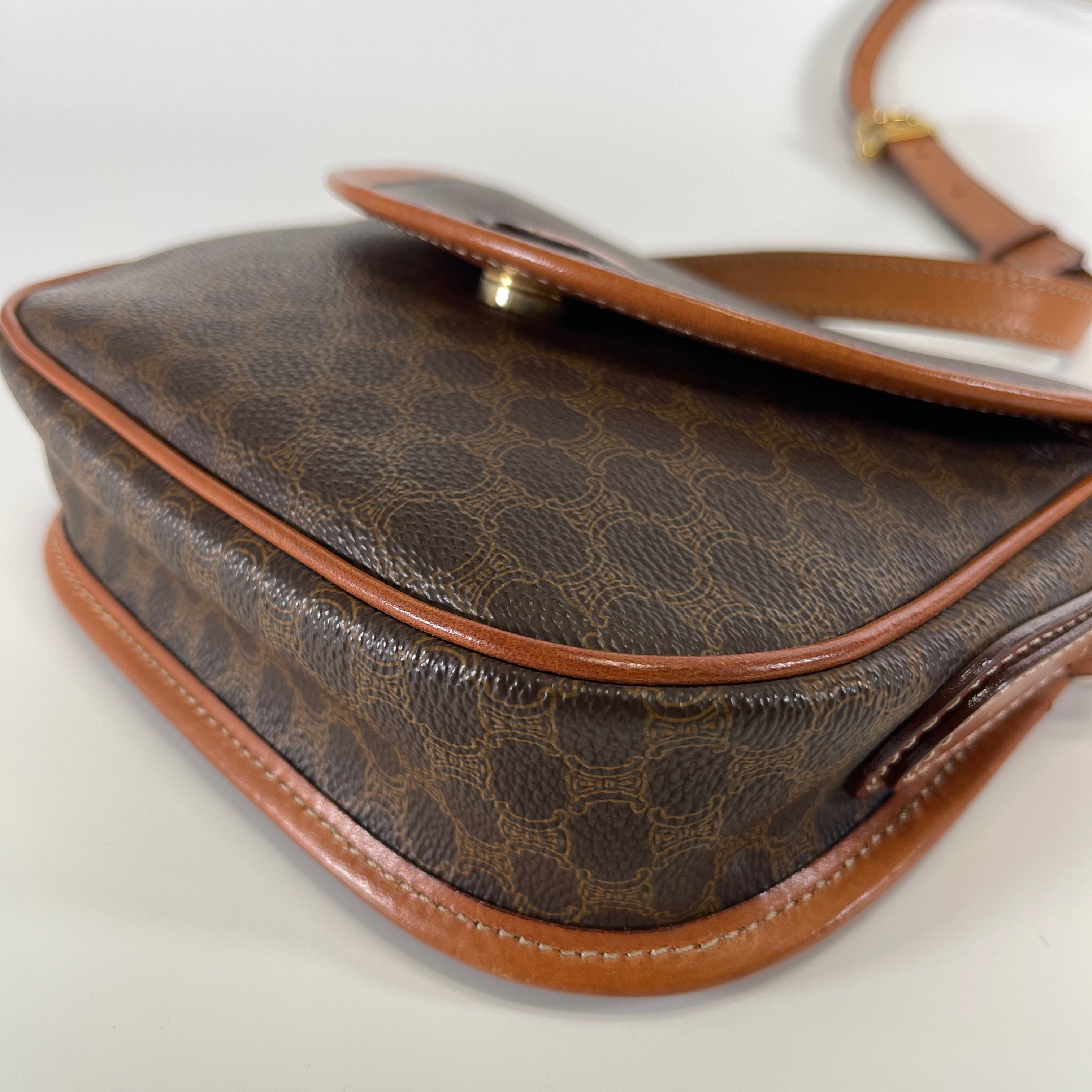 2605 secondhand CELINE Macadam Shoulder bag